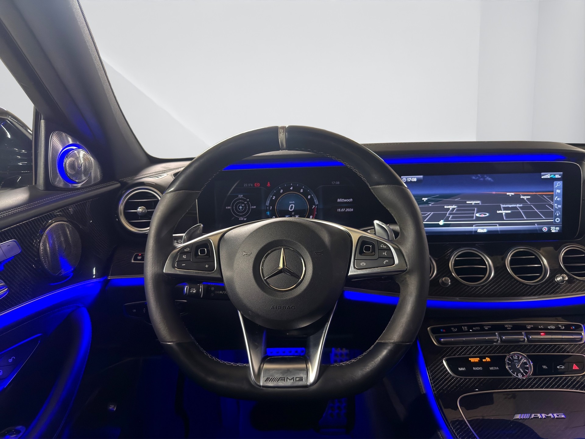 MERCEDES-BENZ E 63 AMG S 4Matic Speedshift MCT-image-14