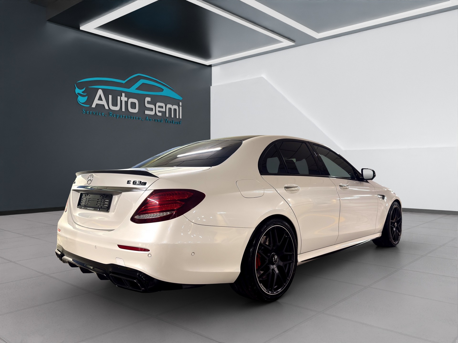 MERCEDES-BENZ E 63 AMG S 4Matic Speedshift MCT-image-4