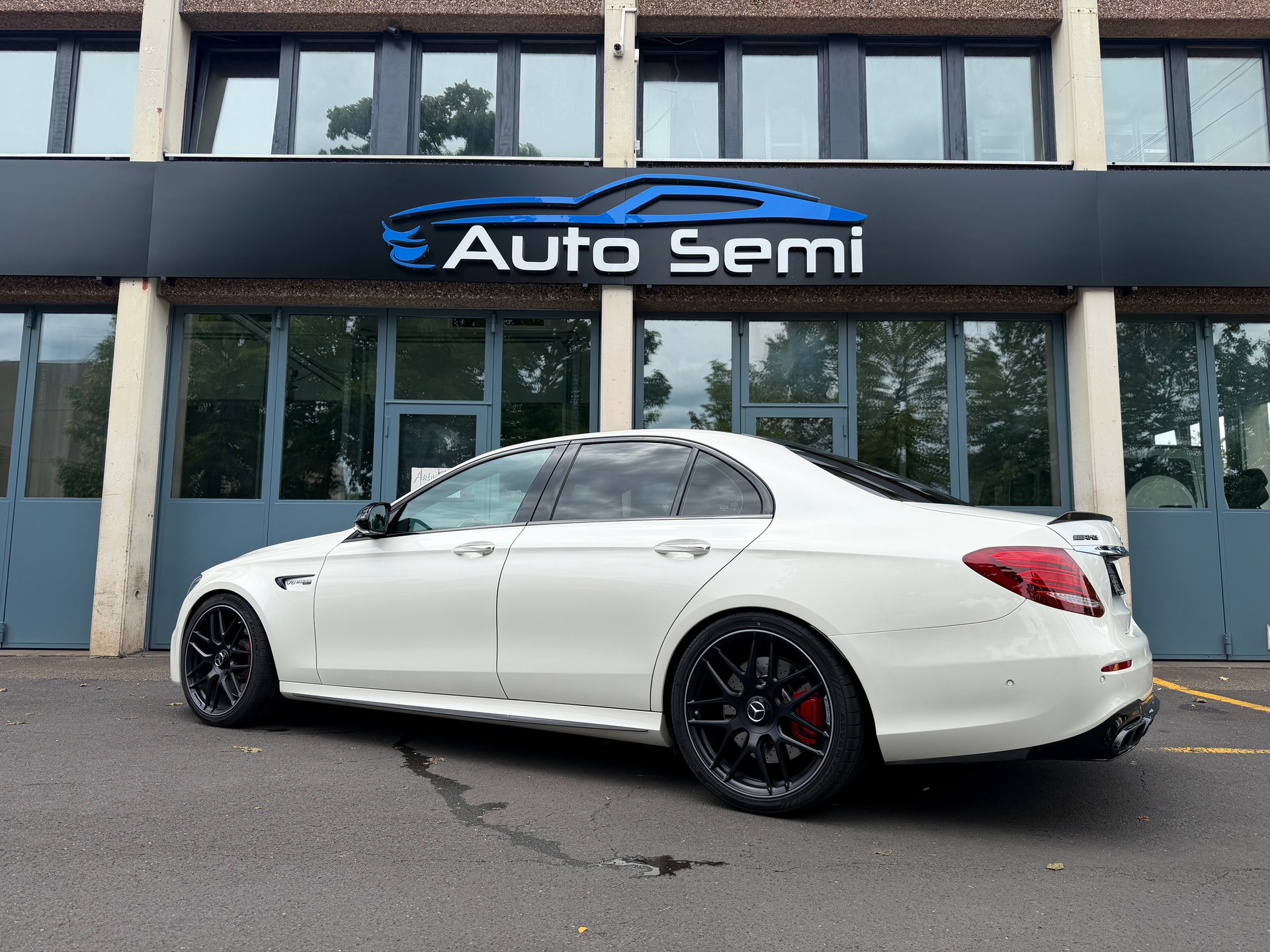 MERCEDES-BENZ E 63 AMG S 4Matic Speedshift MCT-image-4