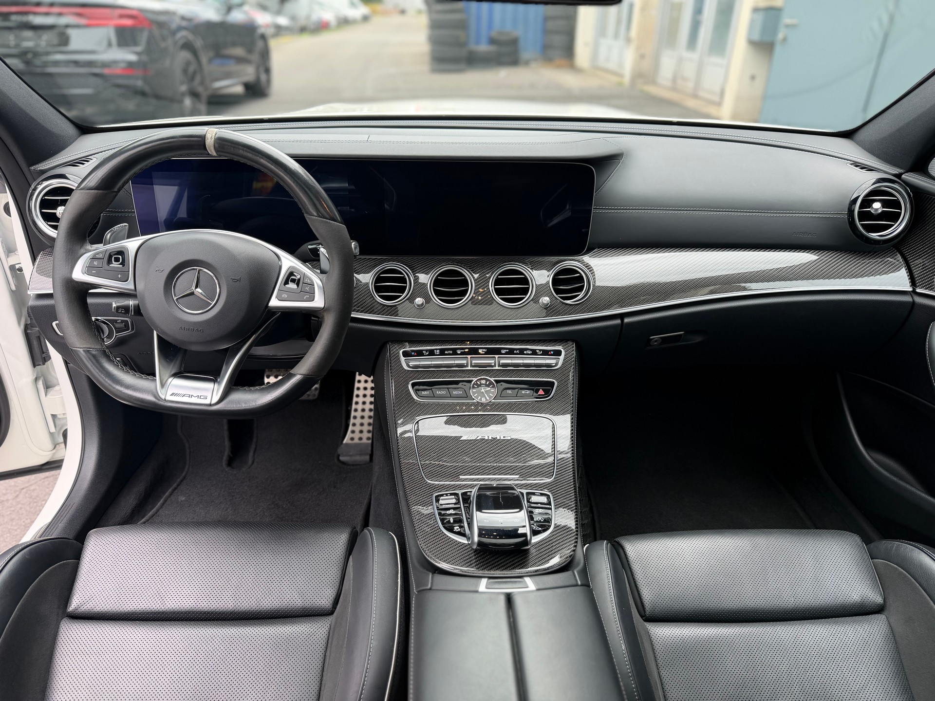 MERCEDES-BENZ E 63 AMG S 4Matic Speedshift MCT-image-10
