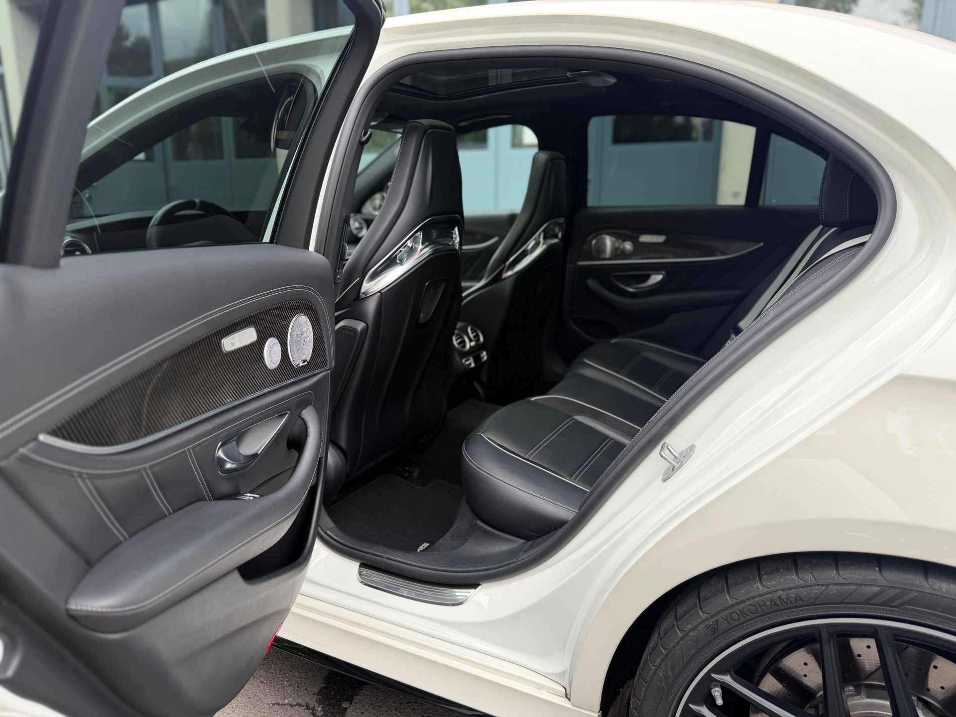 MERCEDES-BENZ E 63 AMG S 4Matic Speedshift MCT-image-13