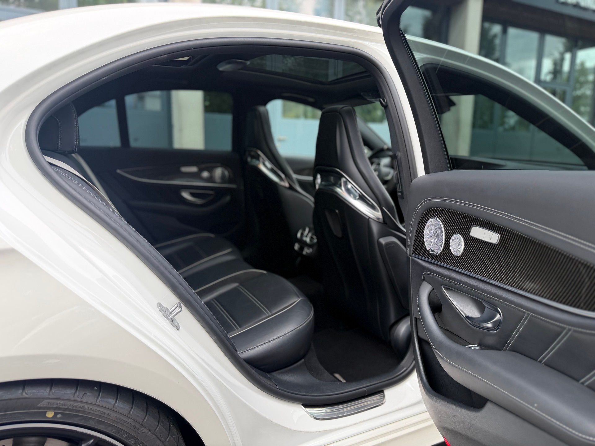 MERCEDES-BENZ E 63 AMG S 4Matic Speedshift MCT-image-14