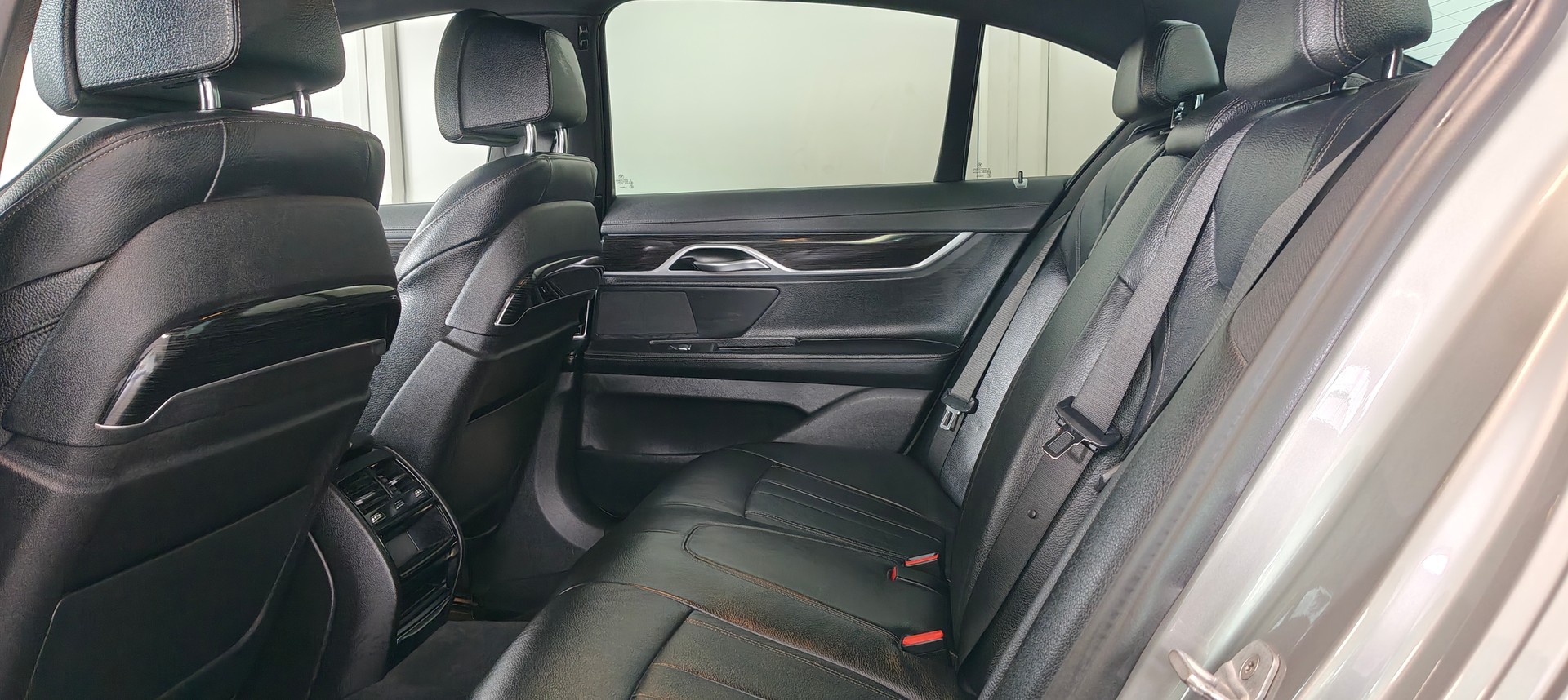 BMW 730d xDrive Steptronic-image-11
