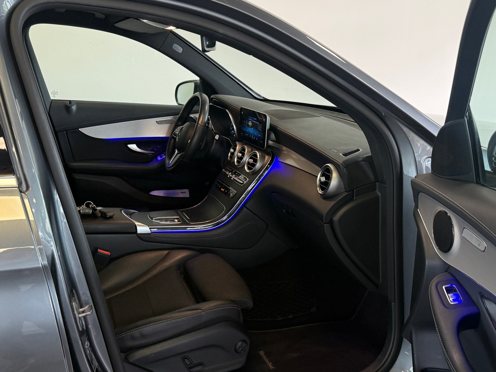 MERCEDES-BENZ GLC 220 d AMG Line 4Matic 9G-Tronic *Virtual Tacho*-image-9