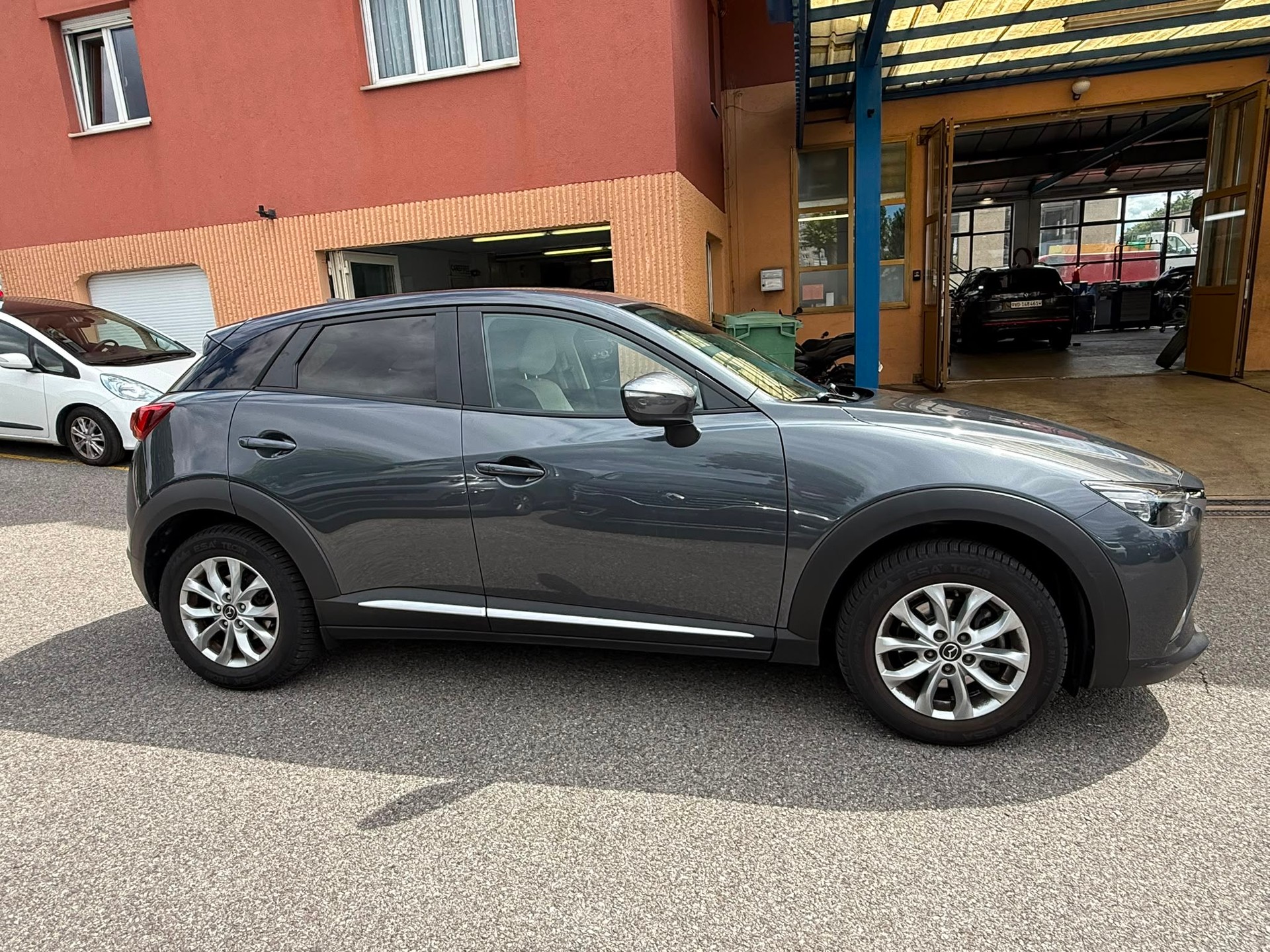 MAZDA CX-3 1.5 D Revolution AWD Skyactiv Drive-image-1