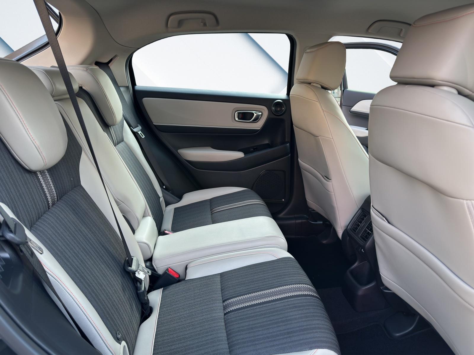 HONDA HR-V 1.5 i-MMD Advance Style-image-14