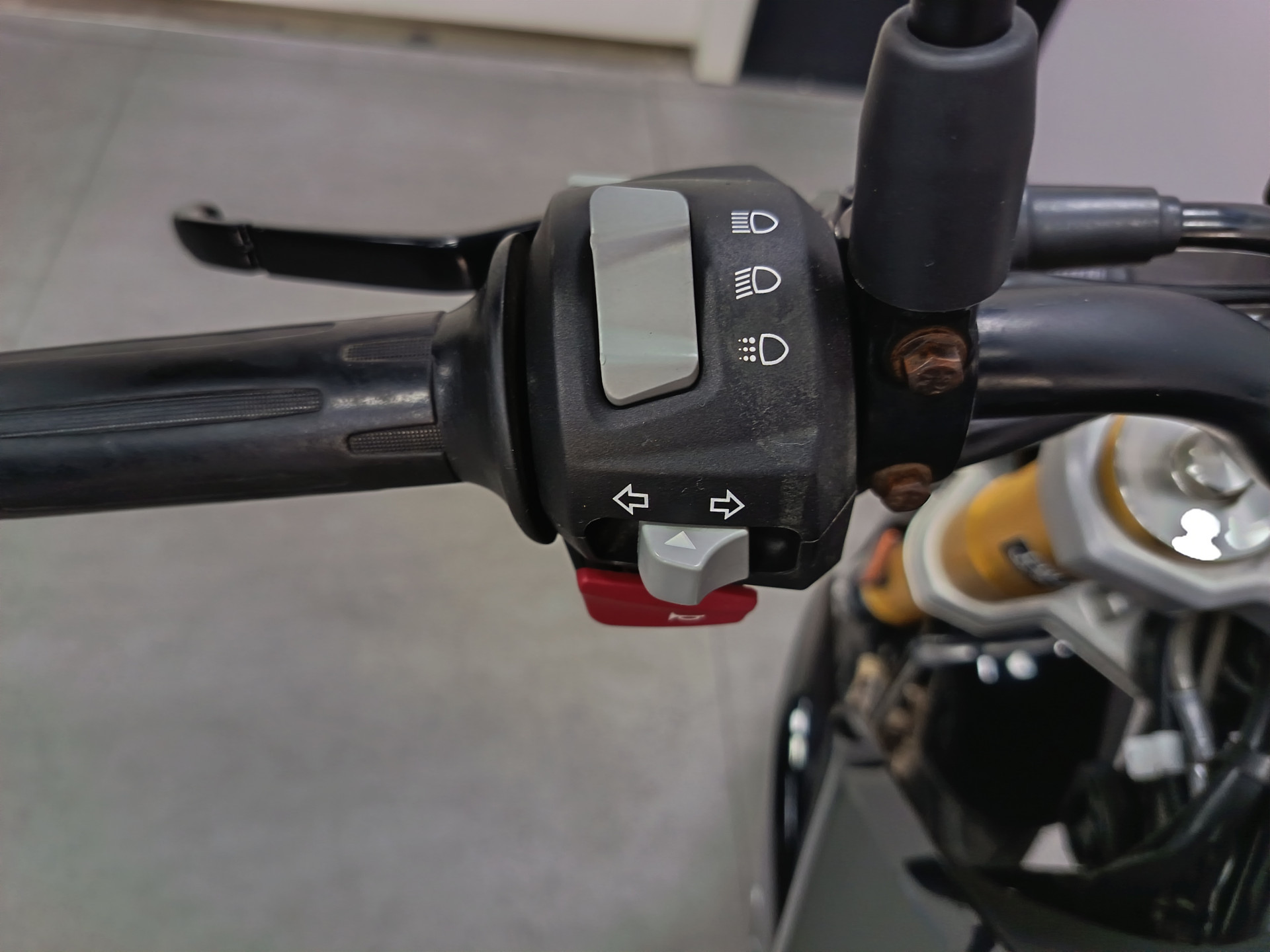 BMW G 310 R-image-6