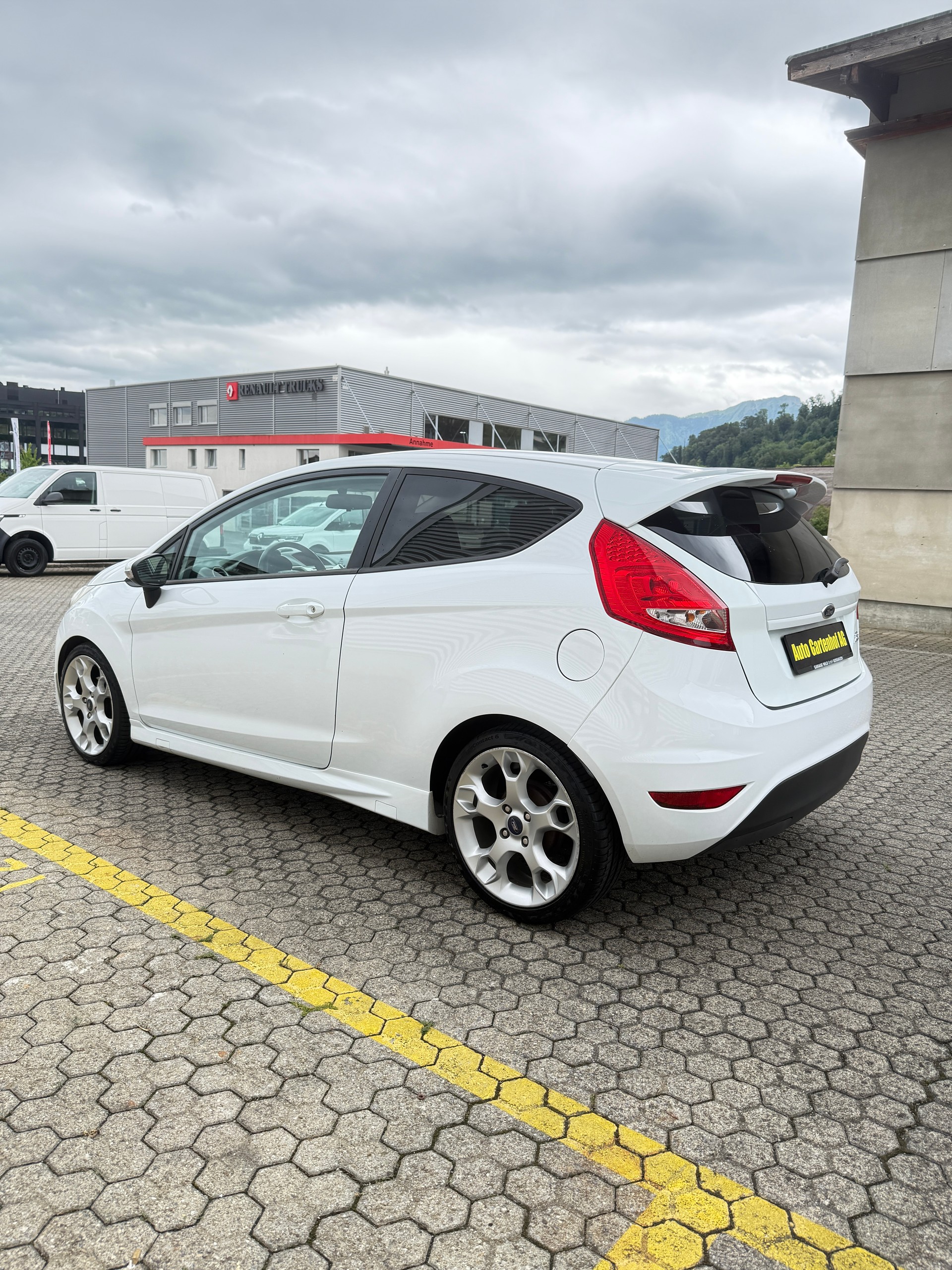FORD Fiesta 1.6 16V Sport-image-8