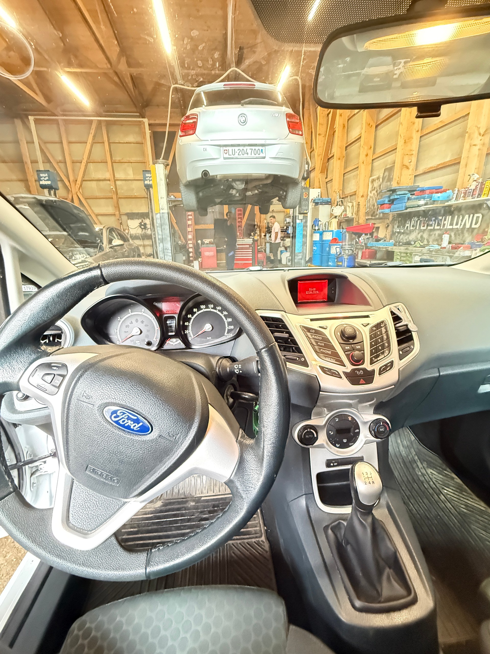 FORD Fiesta 1.6 16V Sport-image-13