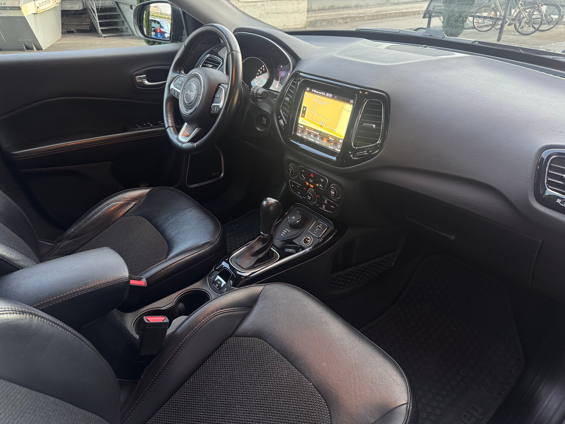 JEEP Compass 1.4 Turbo Limited AWD 9ATX-image-14