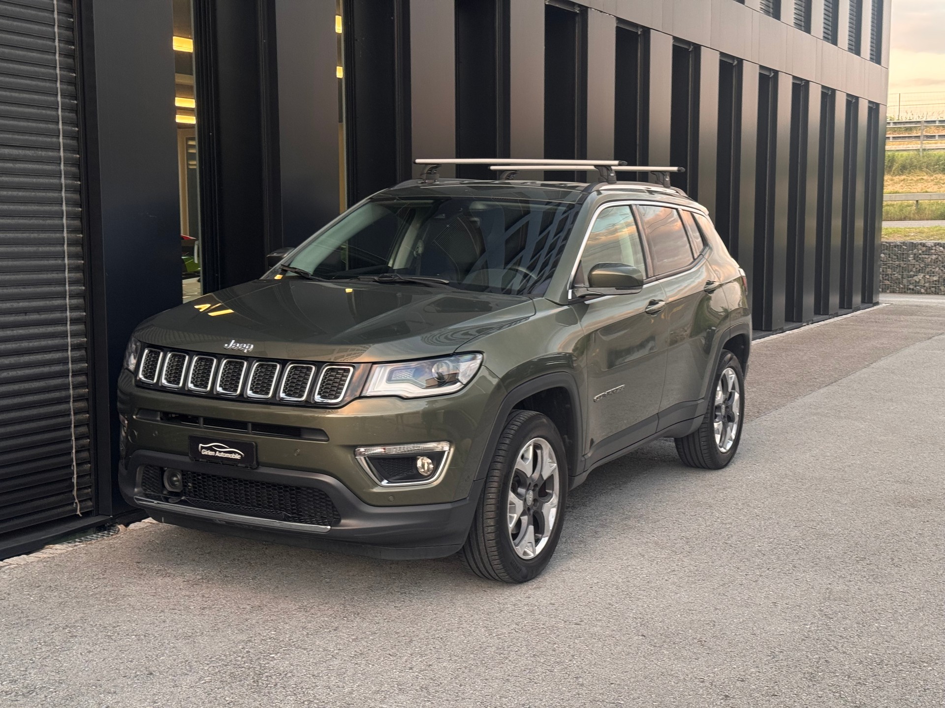 JEEP Compass 1.4 Turbo Limited AWD 9ATX-image-2