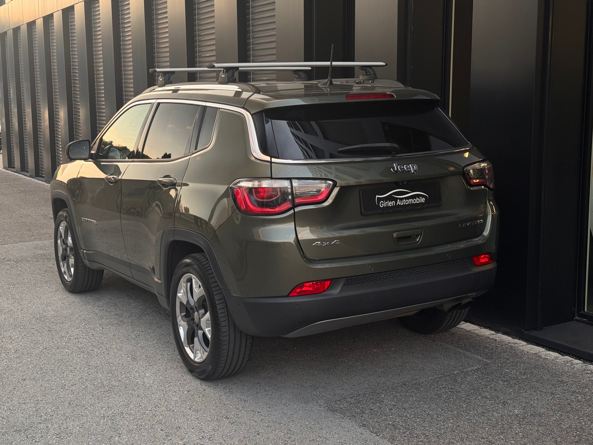 JEEP Compass 1.4 Turbo Limited AWD 9ATX-image-4