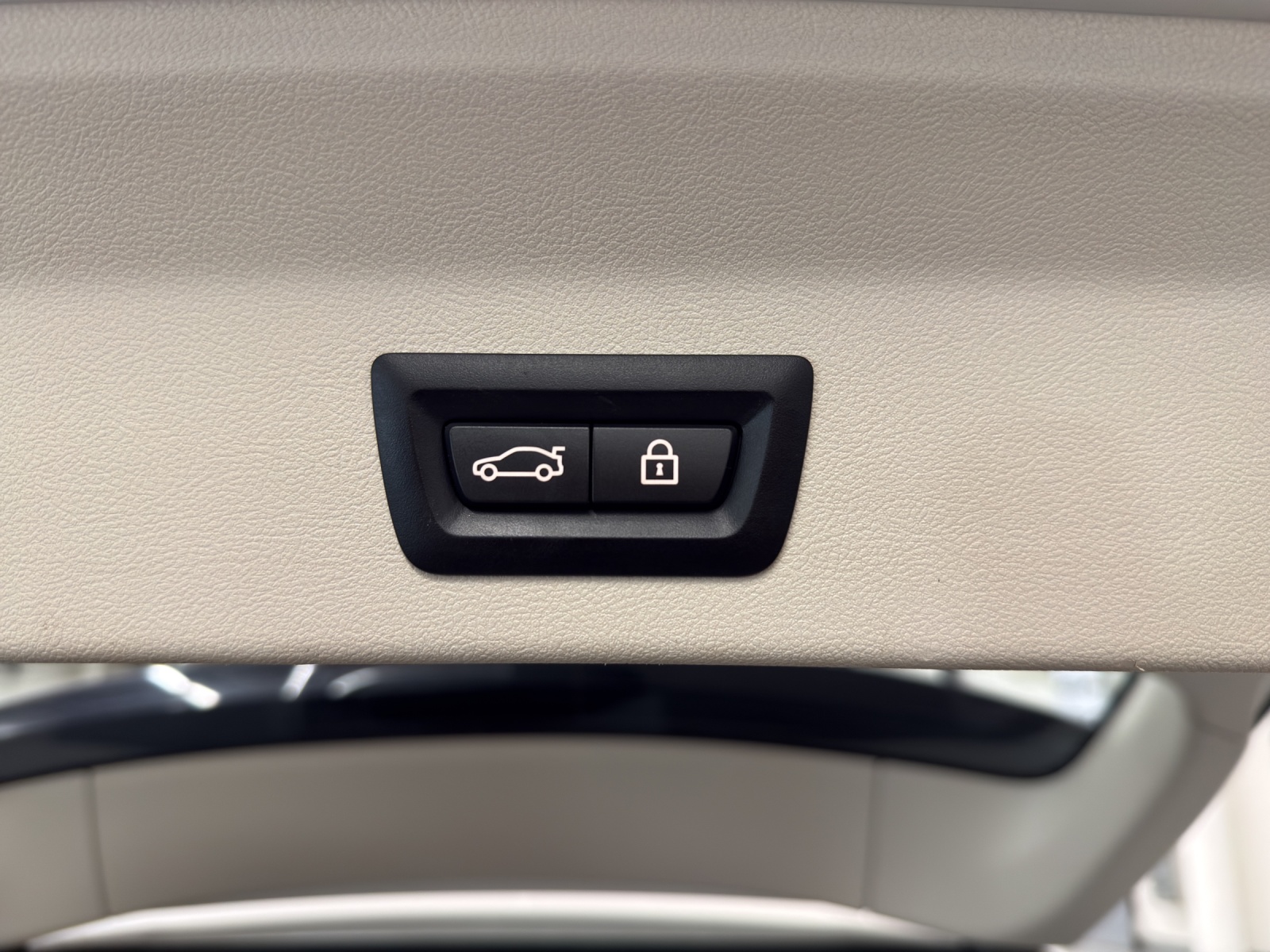 BMW X3 20d xDrive-image-19