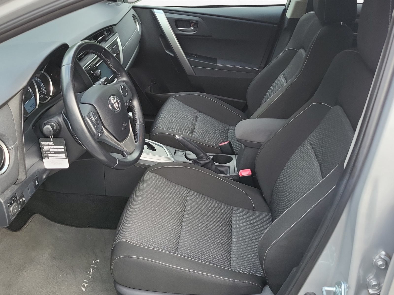 TOYOTA Auris 1.6 VMa Trend MultiDrive-image-12