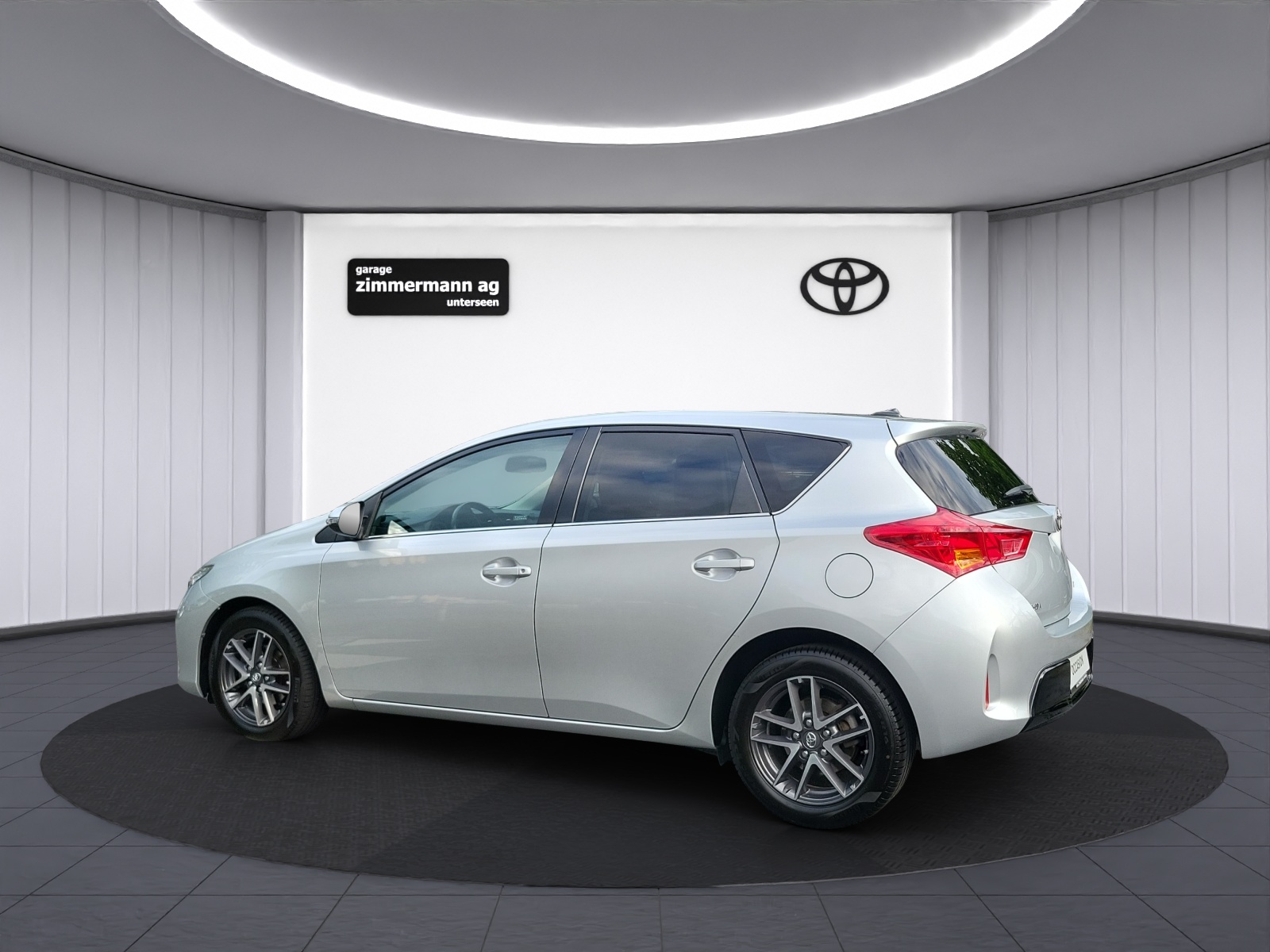 TOYOTA Auris 1.6 VMa Trend MultiDrive-image-9