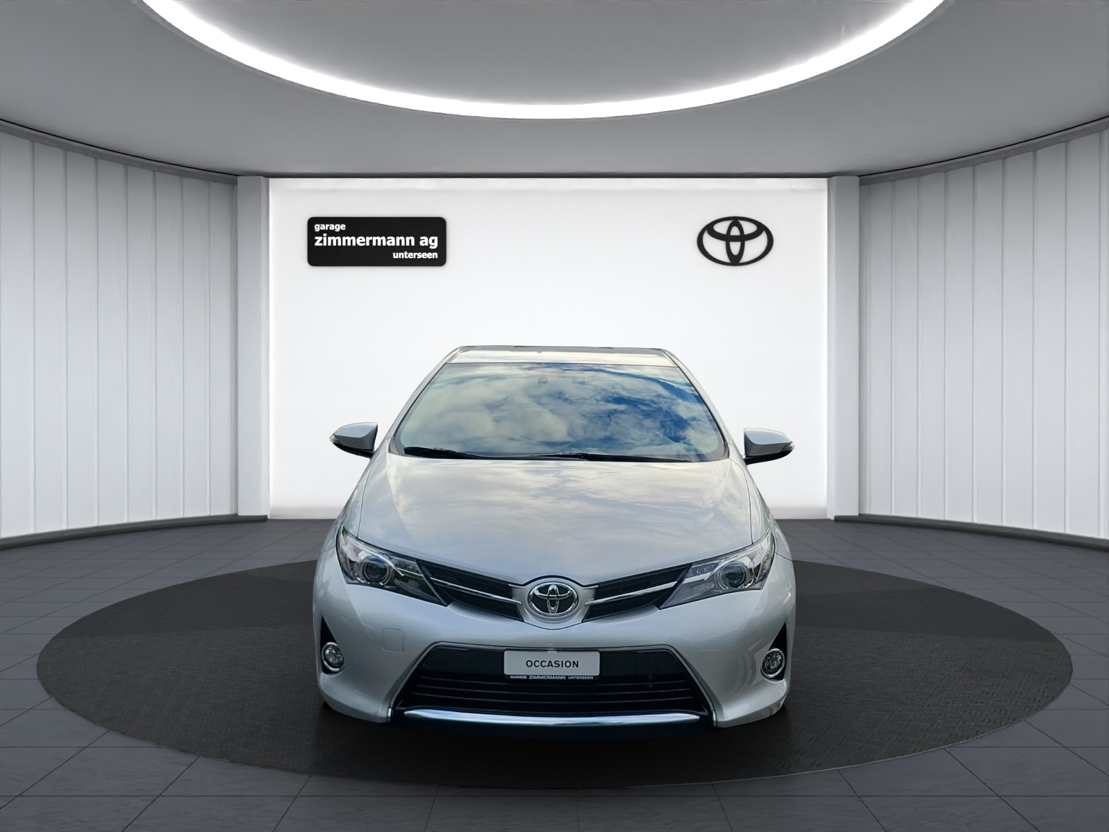 TOYOTA Auris 1.6 VMa Trend MultiDrive-image-1