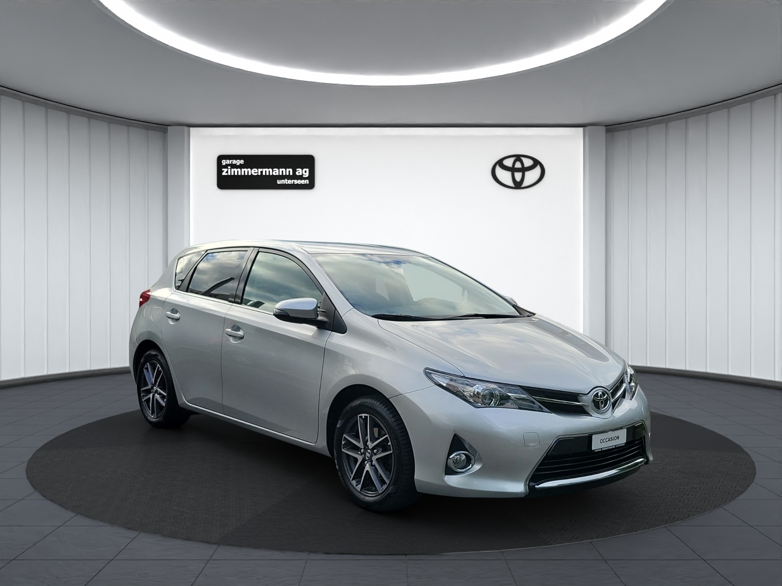 TOYOTA Auris 1.6 VMa Trend MultiDrive-image-2