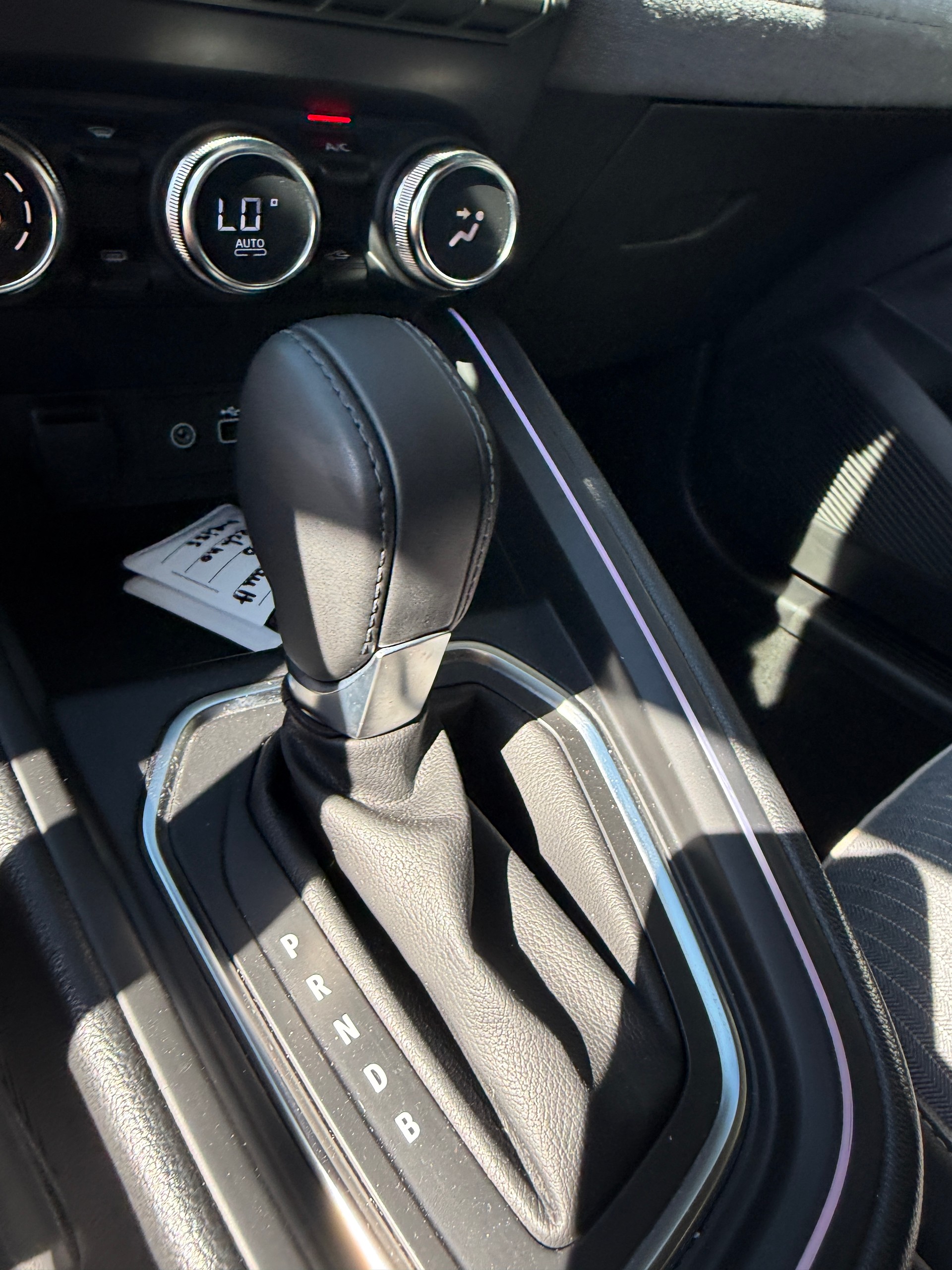 RENAULT Clio 1.6 E-Tech techno-image-9
