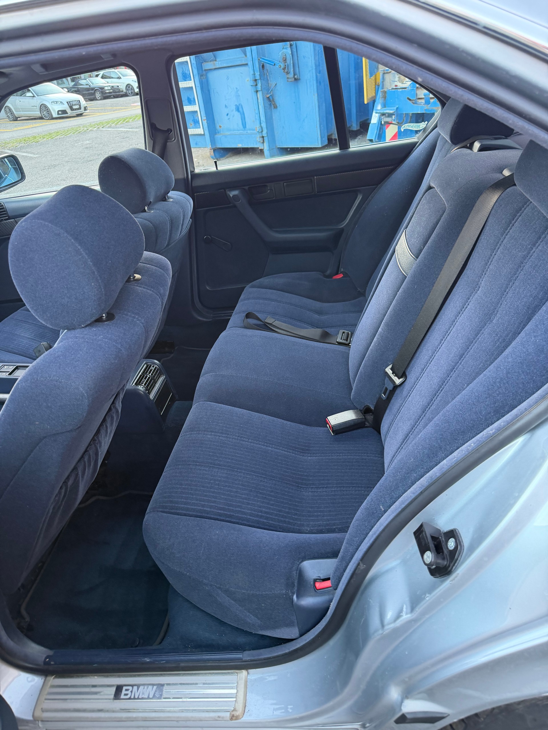 BMW 520i 24V Executive-image-11