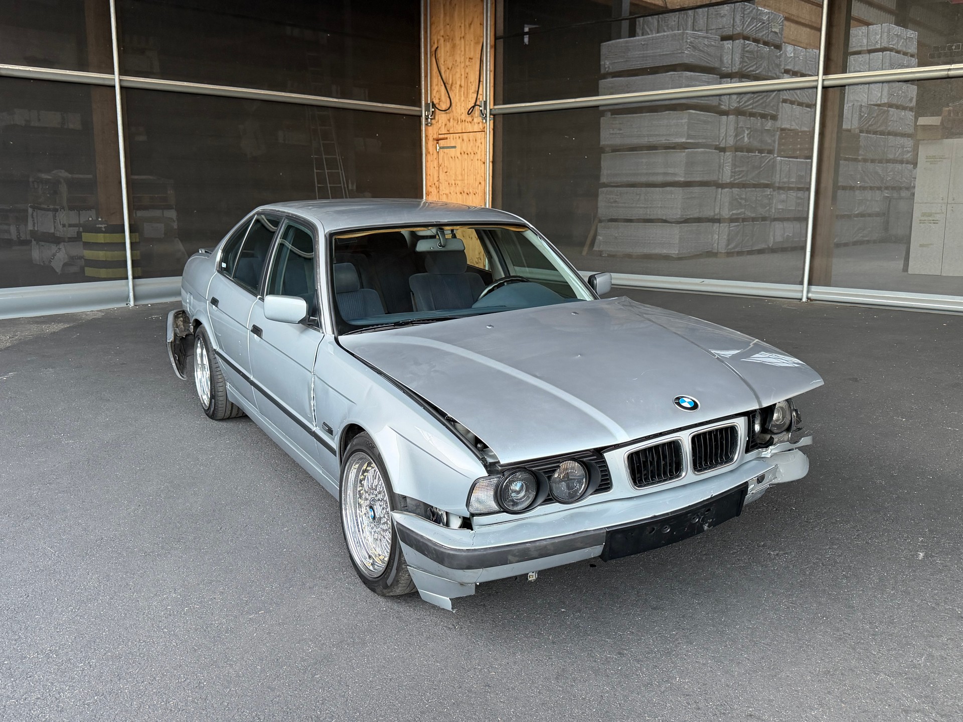 BMW 520i 24V Executive-image-3