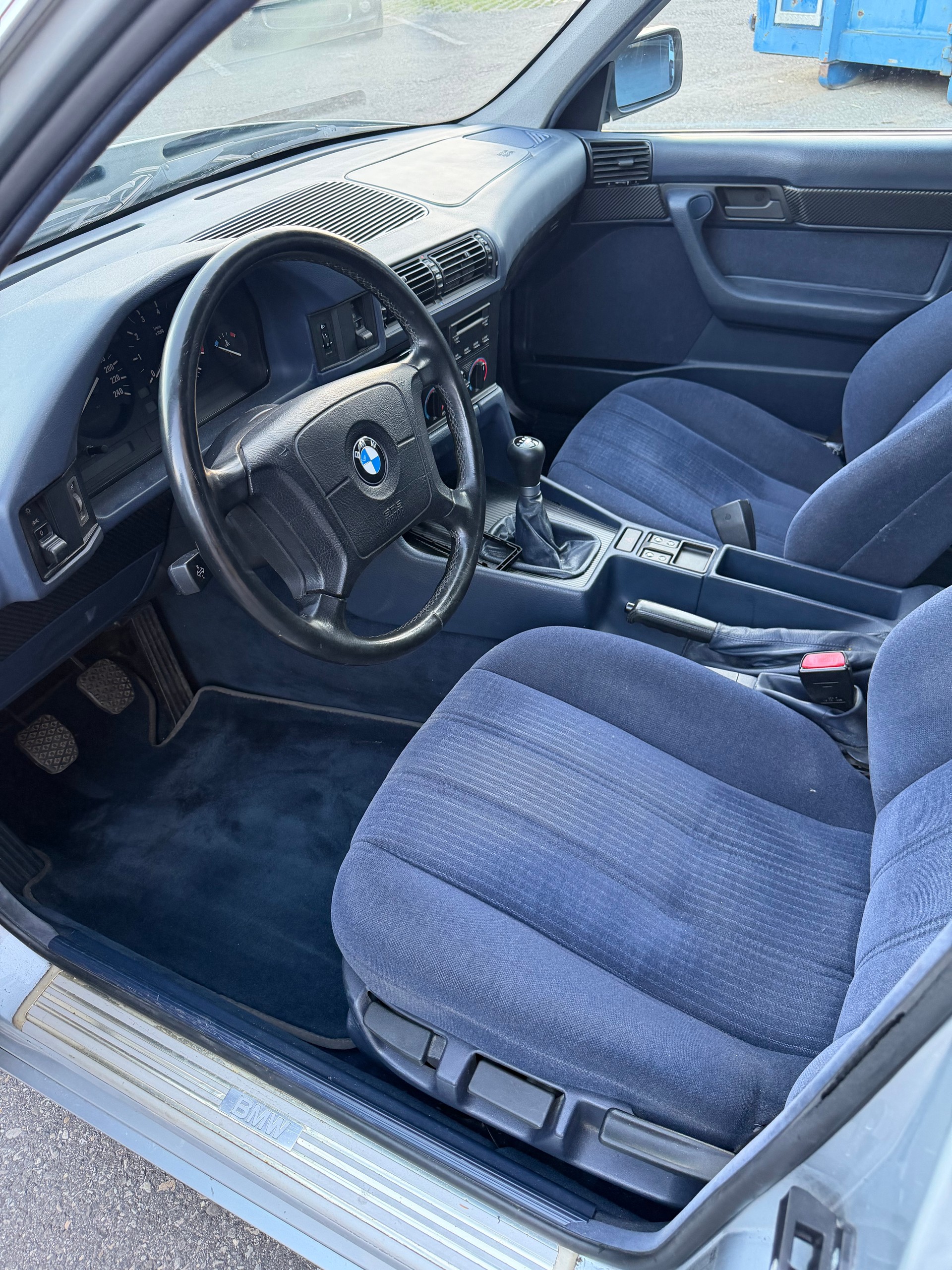 BMW 520i 24V Executive-image-8