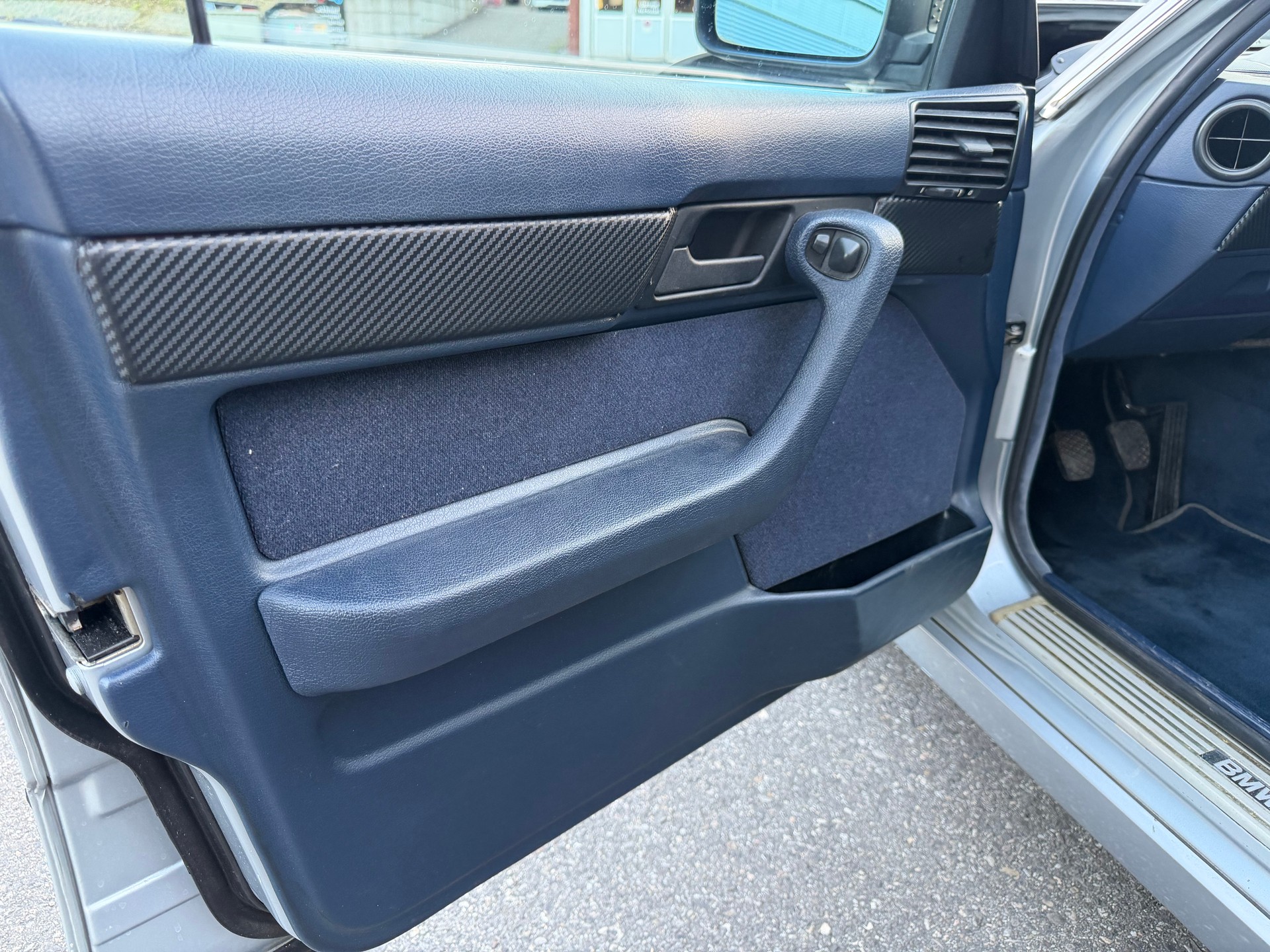 BMW 520i 24V Executive-image-9