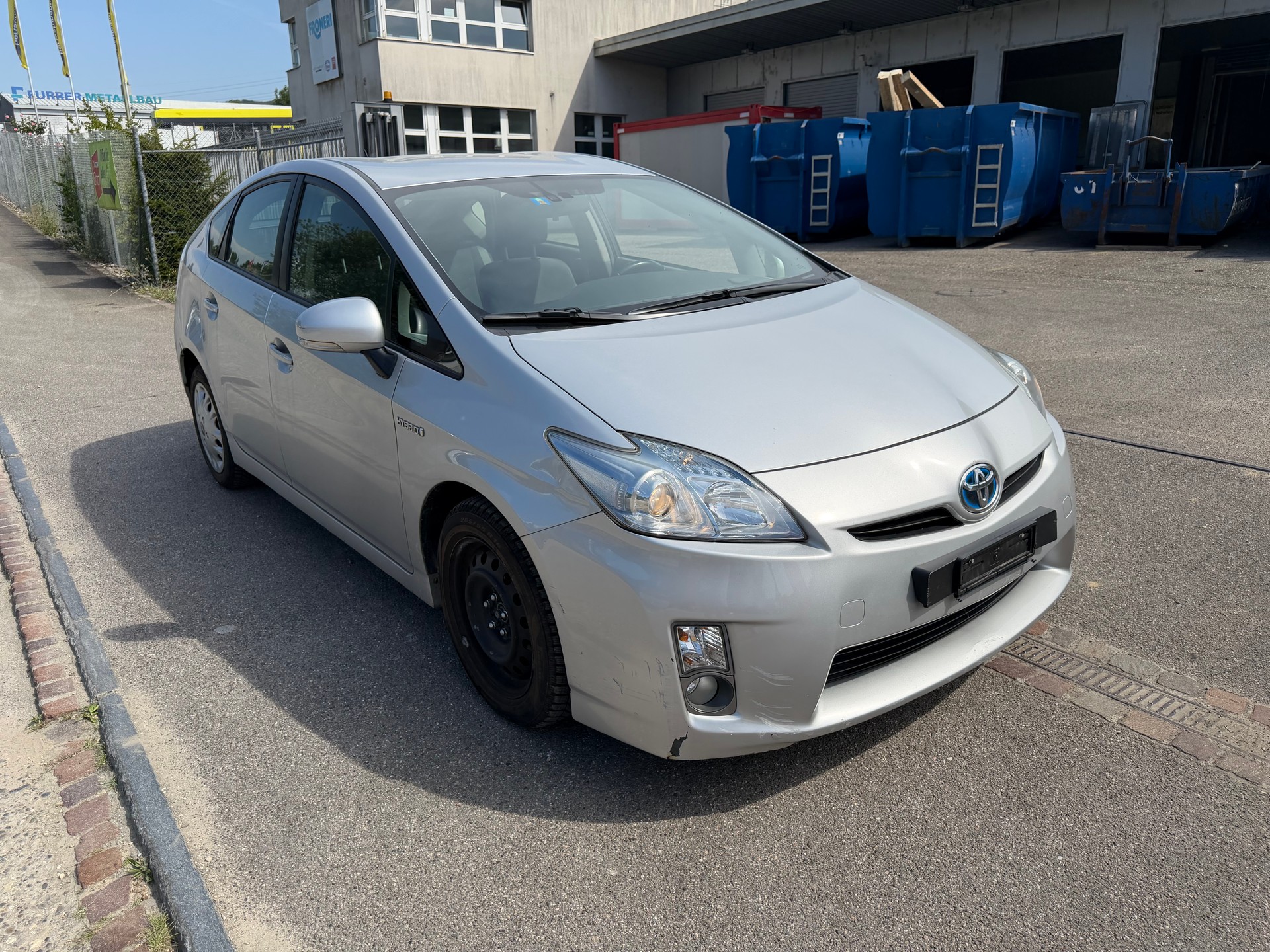 TOYOTA Prius 1.8 16V HSD Sol-image-3