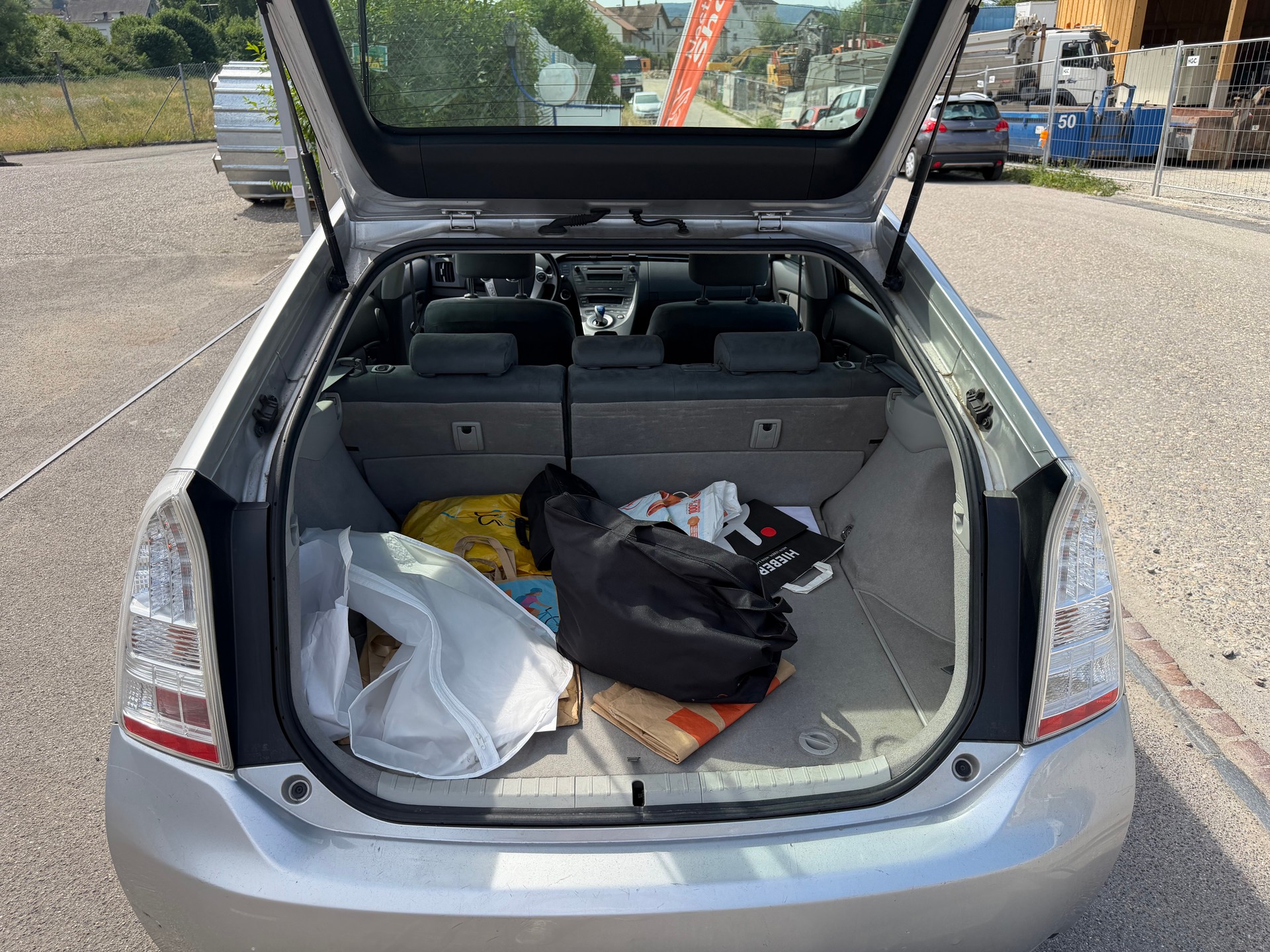 TOYOTA Prius 1.8 16V HSD Sol-image-9