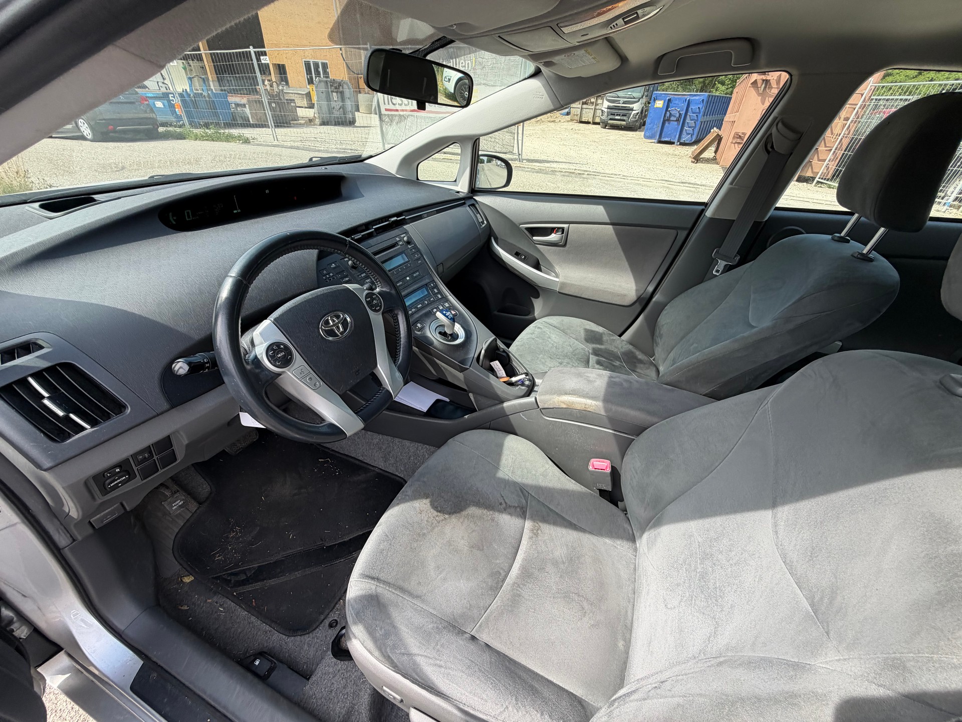 TOYOTA Prius 1.8 16V HSD Sol-image-7