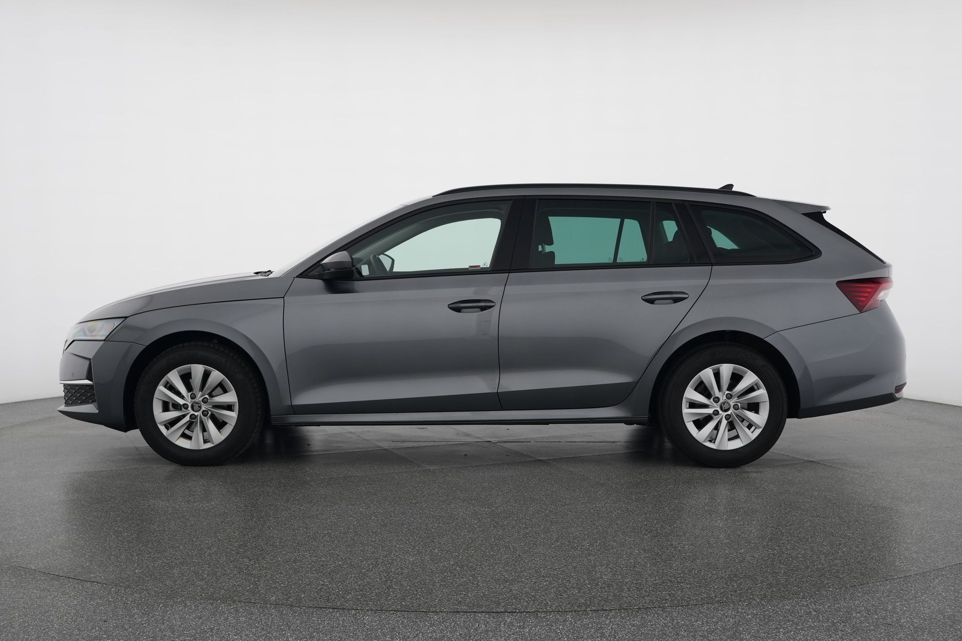 SKODA Octavia Combi 2.0 TDI DSG Selection-image-2