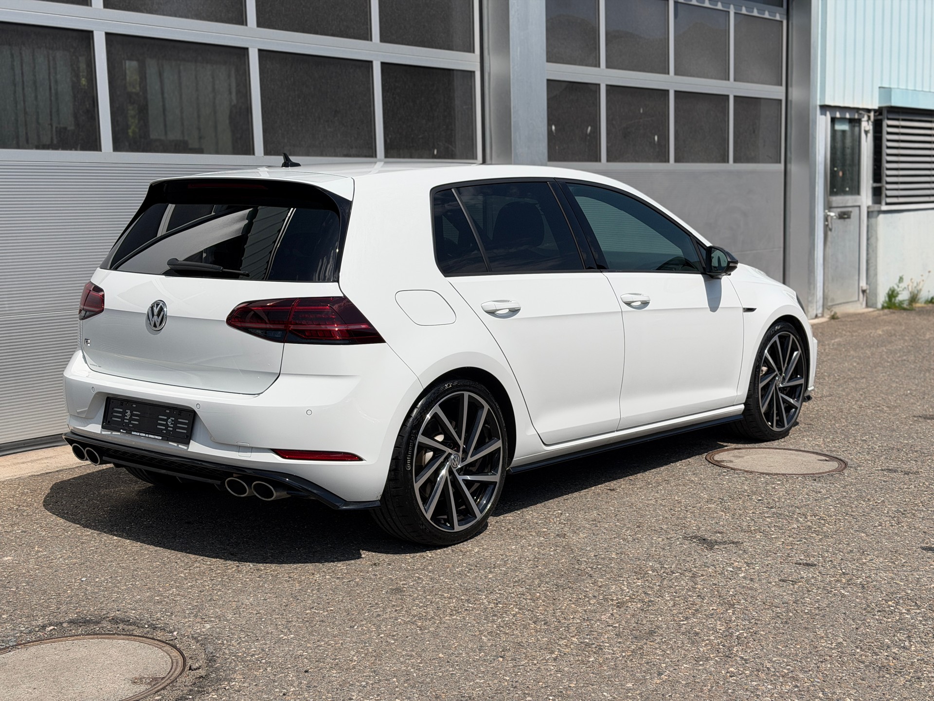 VW Golf 2.0 TSI R 4Motion DSG-image-7