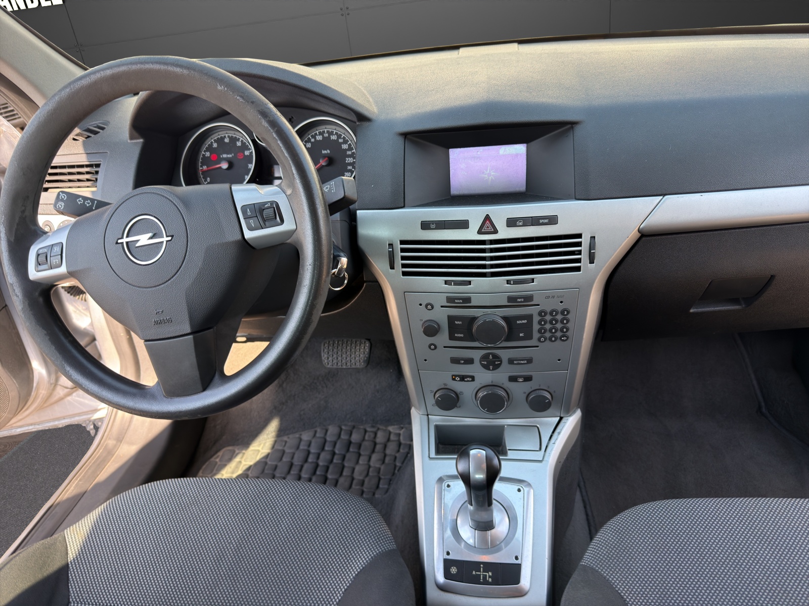 OPEL Astra Caravan 1.6i 16V Diamond Easytronic-image-8