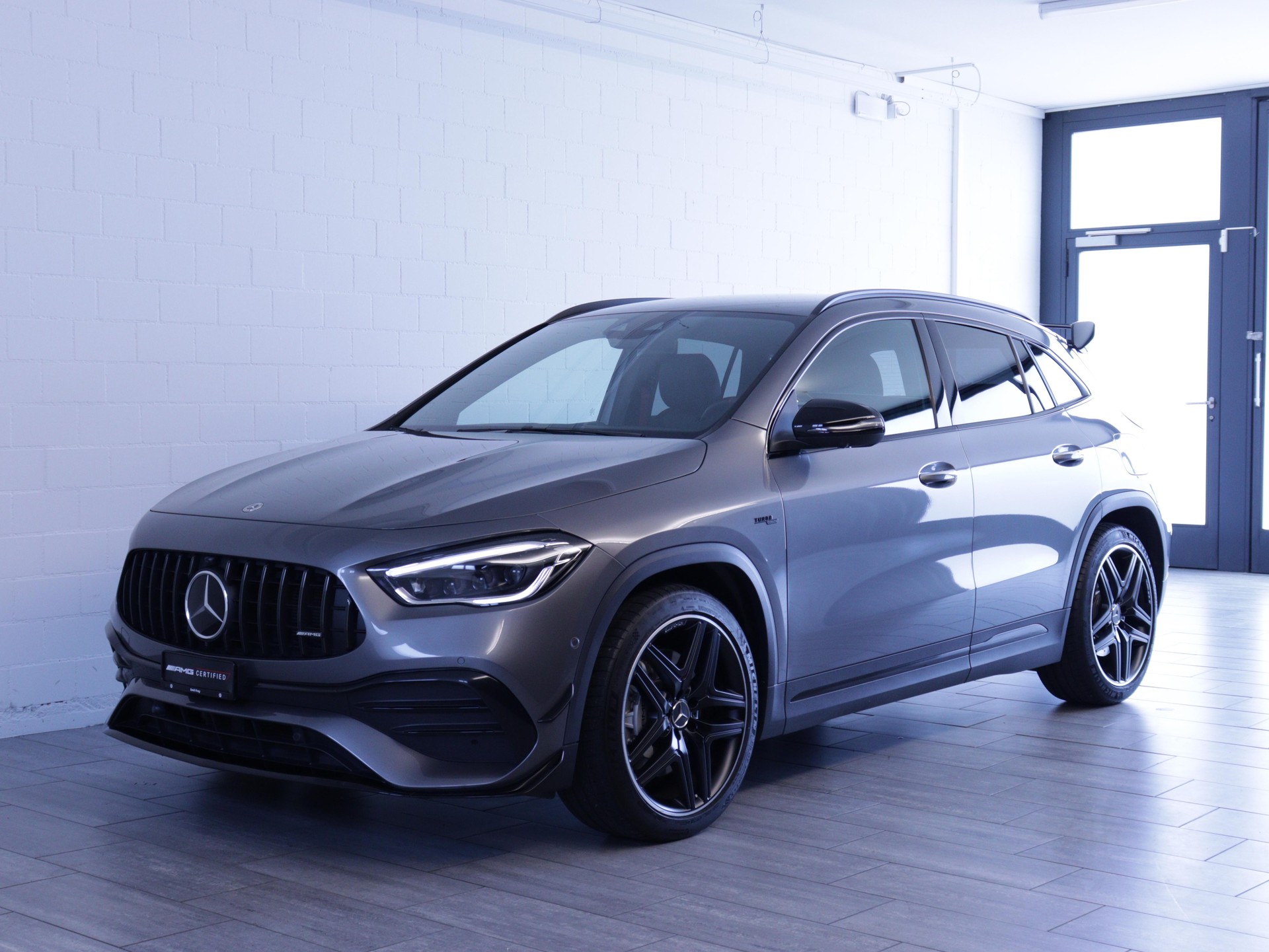 MERCEDES-BENZ GLA 35 AMG 4matic-image-0