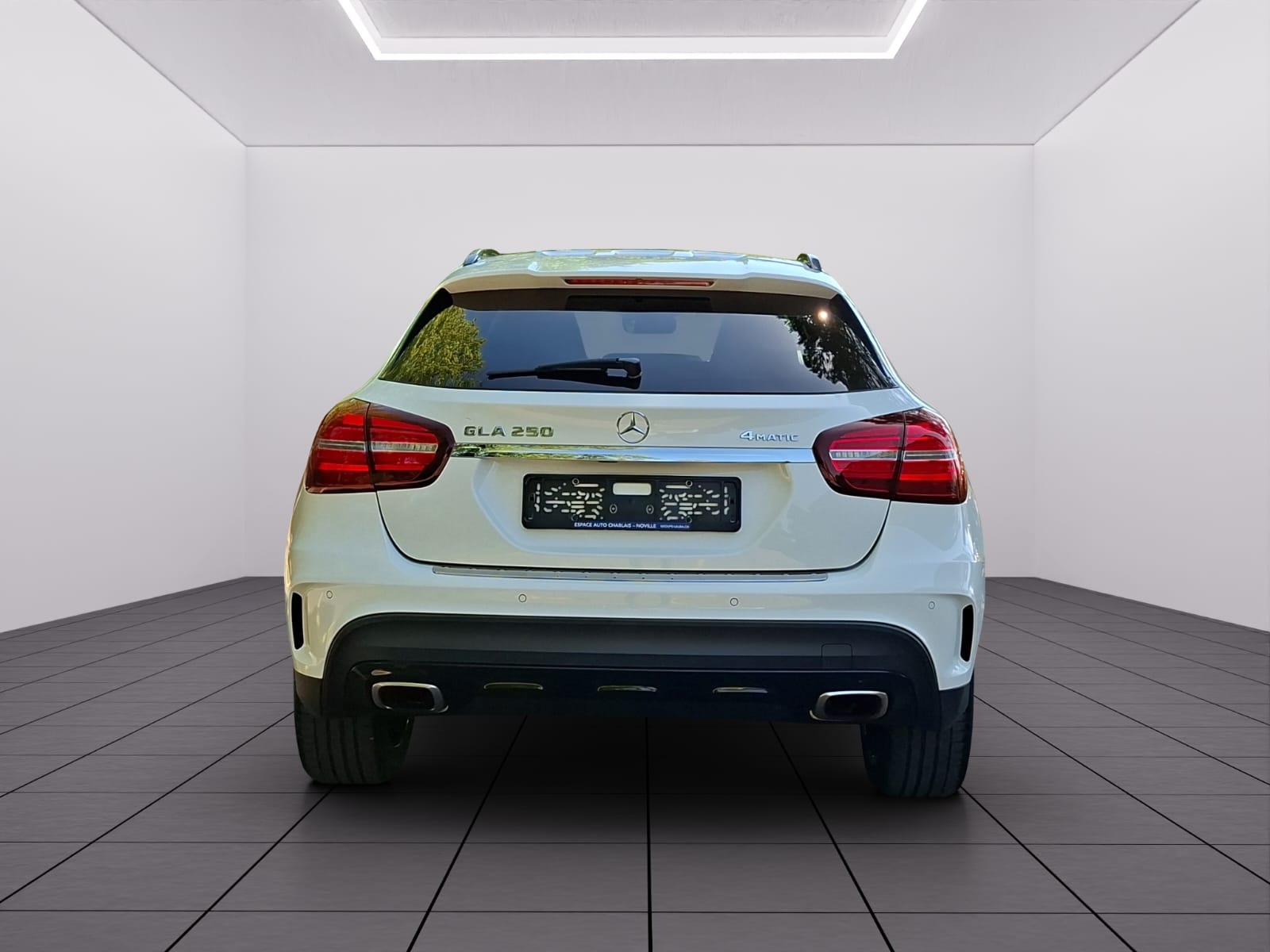 MERCEDES-BENZ GLA 250 Urban 4Matic 7G-DCT-image-4