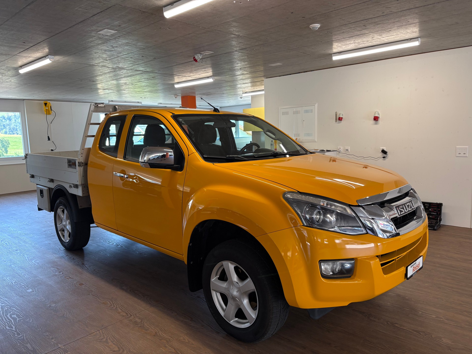 ISUZU D-MAX 2.5 SpaceCab Solar 4x4 A-image-6