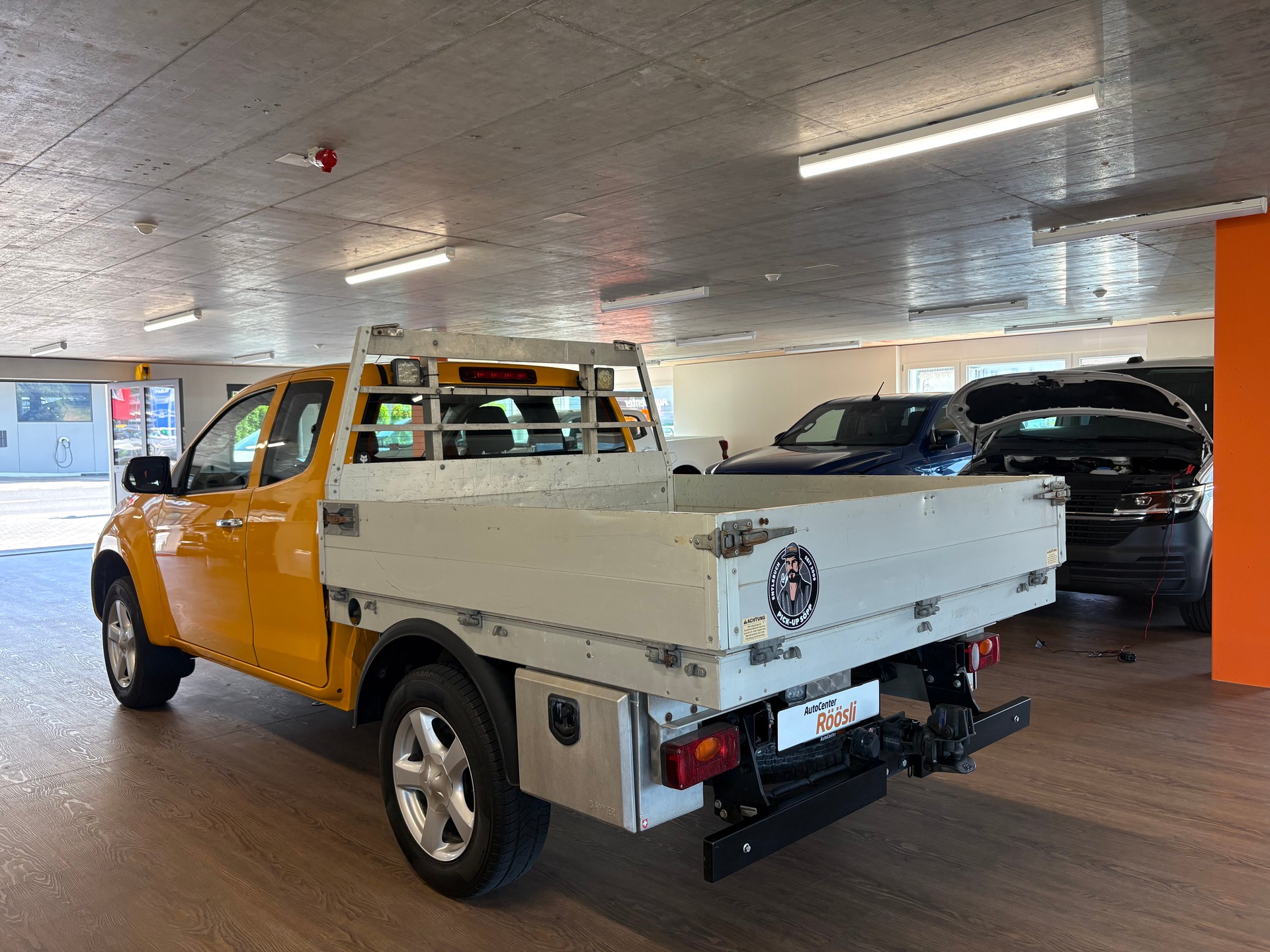 ISUZU D-MAX 2.5 SpaceCab Solar 4x4 A-image-7