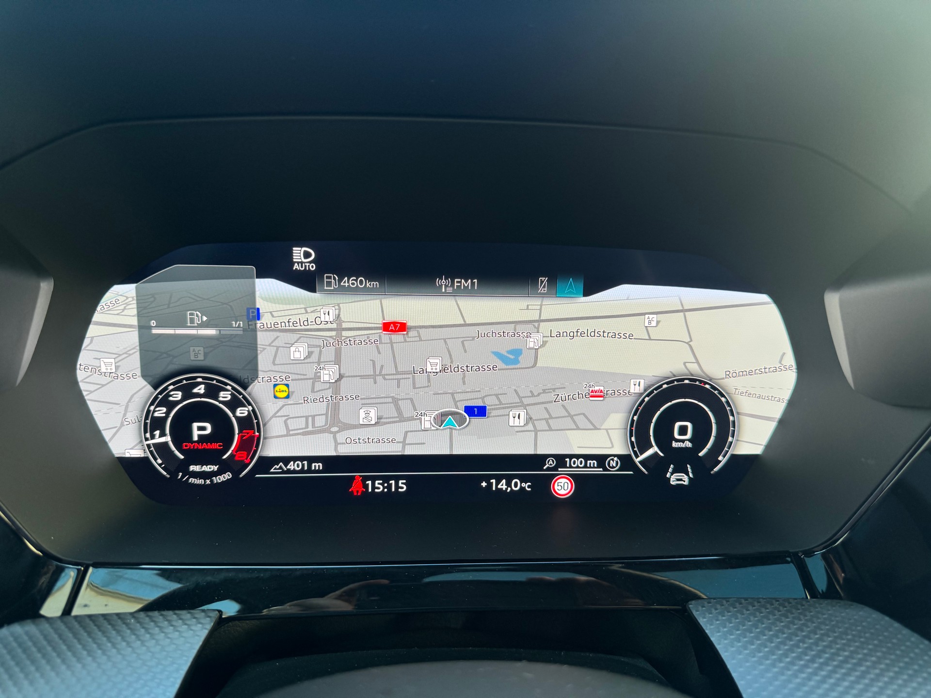AUDI RS3 Sportback 2.5 TSI quattro S-tronic*Panoramadach*Head Up Display*-image-12