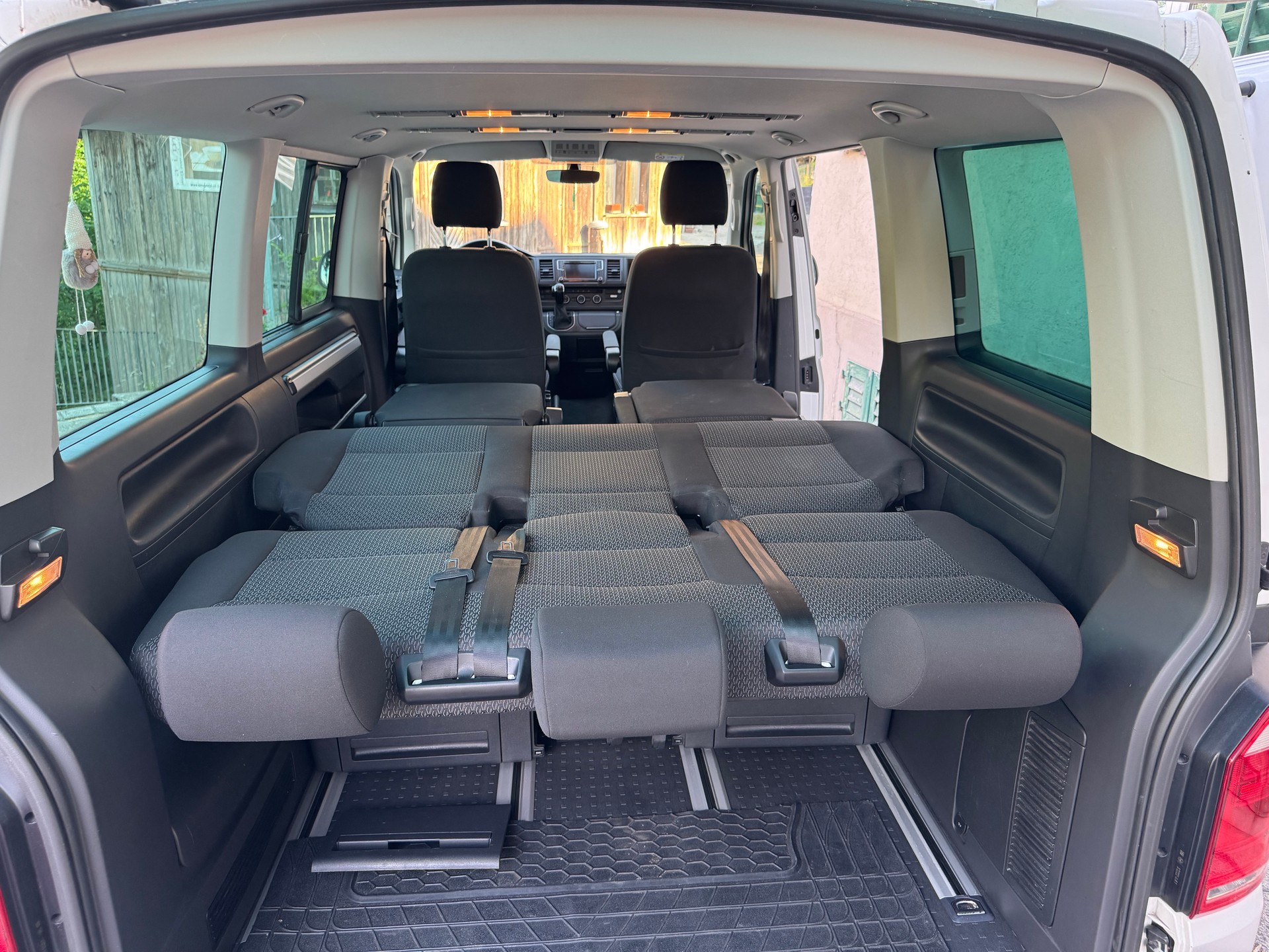 VW T6 2.0 TDI 150 TL Liberty DSG-image-2