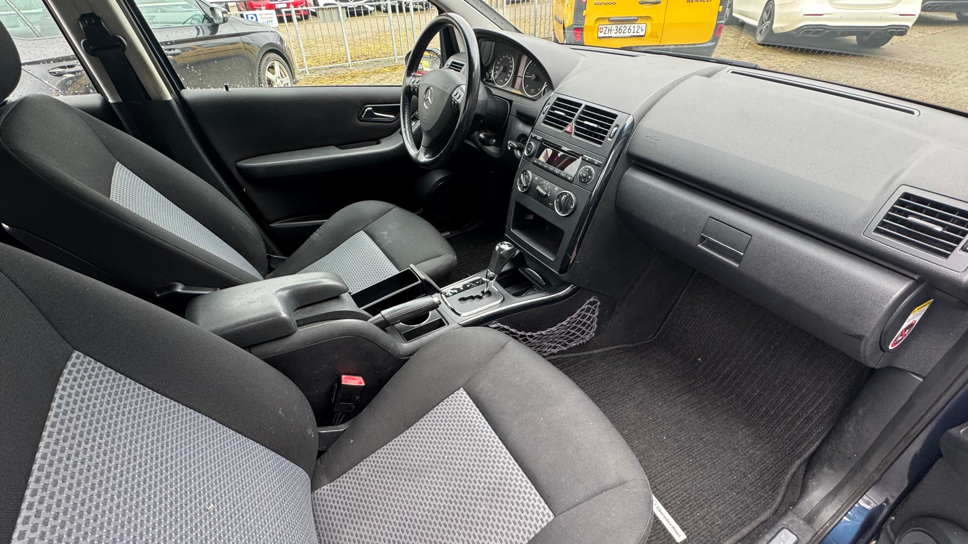 MERCEDES-BENZ A 180 CDI Avantgarde-image-7