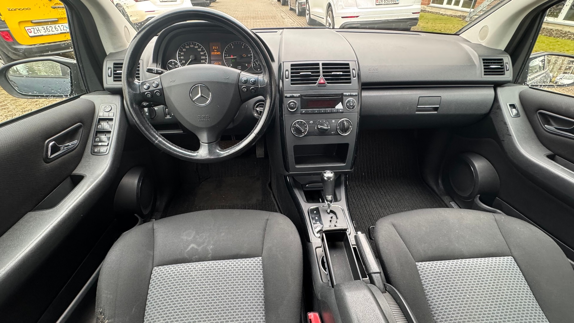 MERCEDES-BENZ A 180 CDI Avantgarde-image-6
