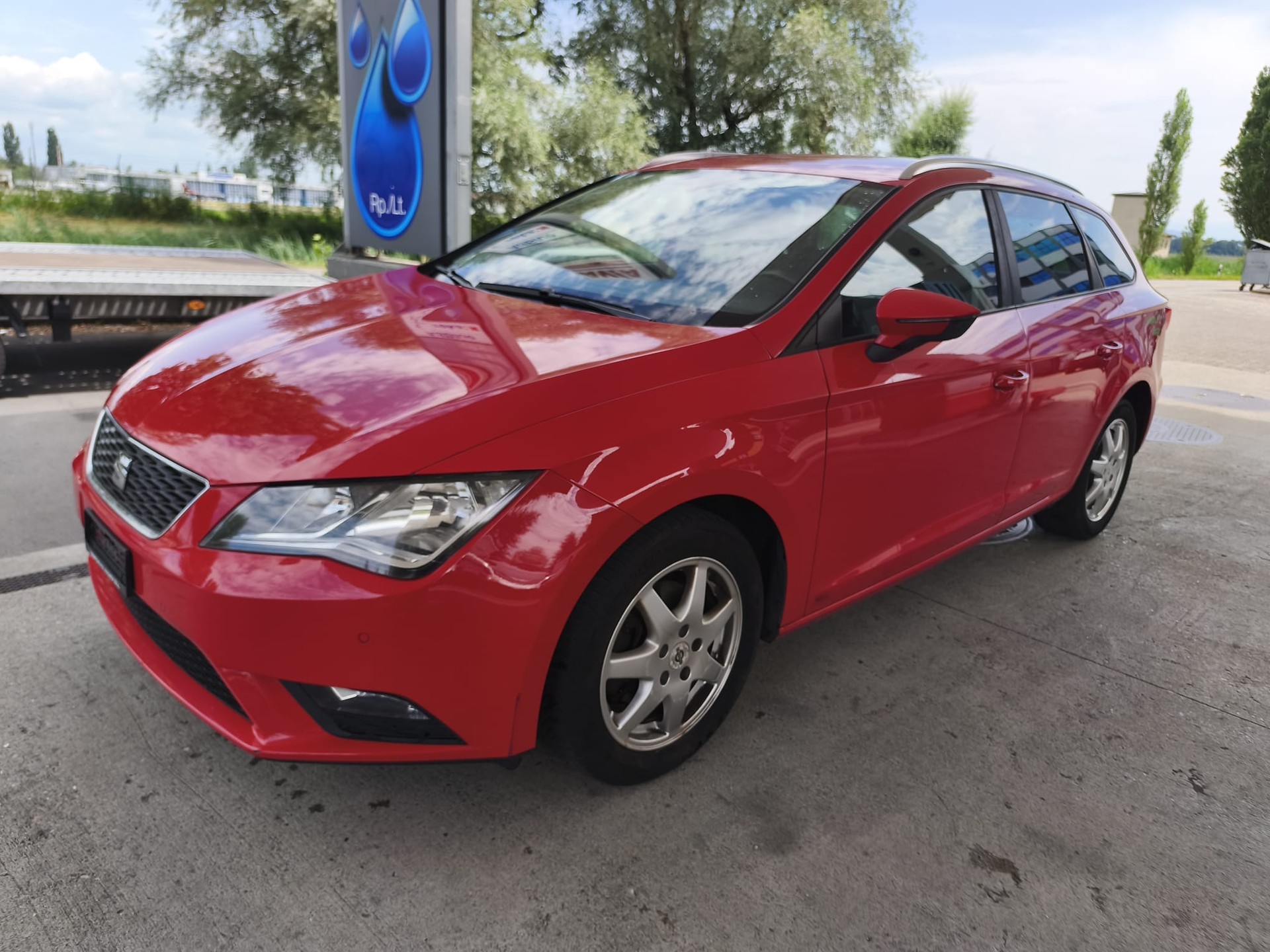 SEAT Leon ST 1.4 TGI Style-image-1
