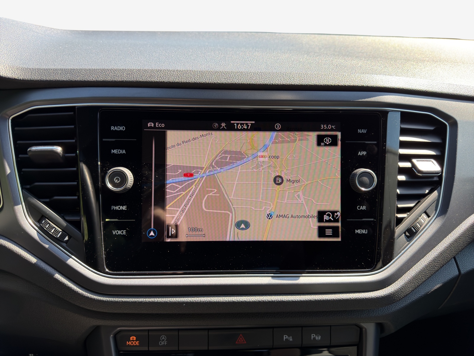 VW T-Roc Cabriolet 1.5 TSI EVO Black & White DSG-image-14
