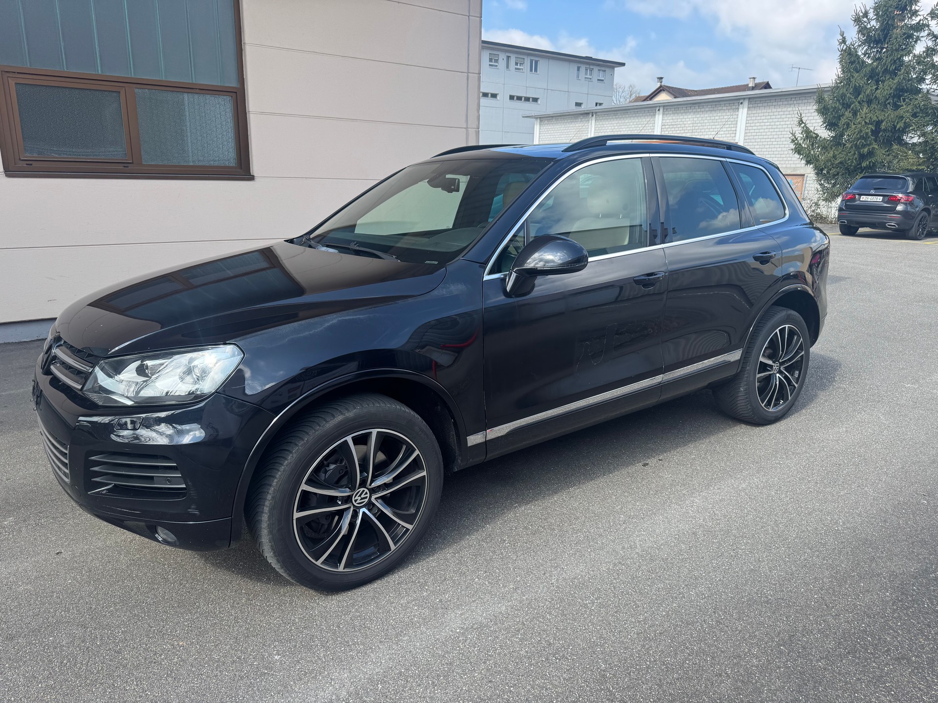 VW Touareg 4.2 TDI Tiptronic-image-0