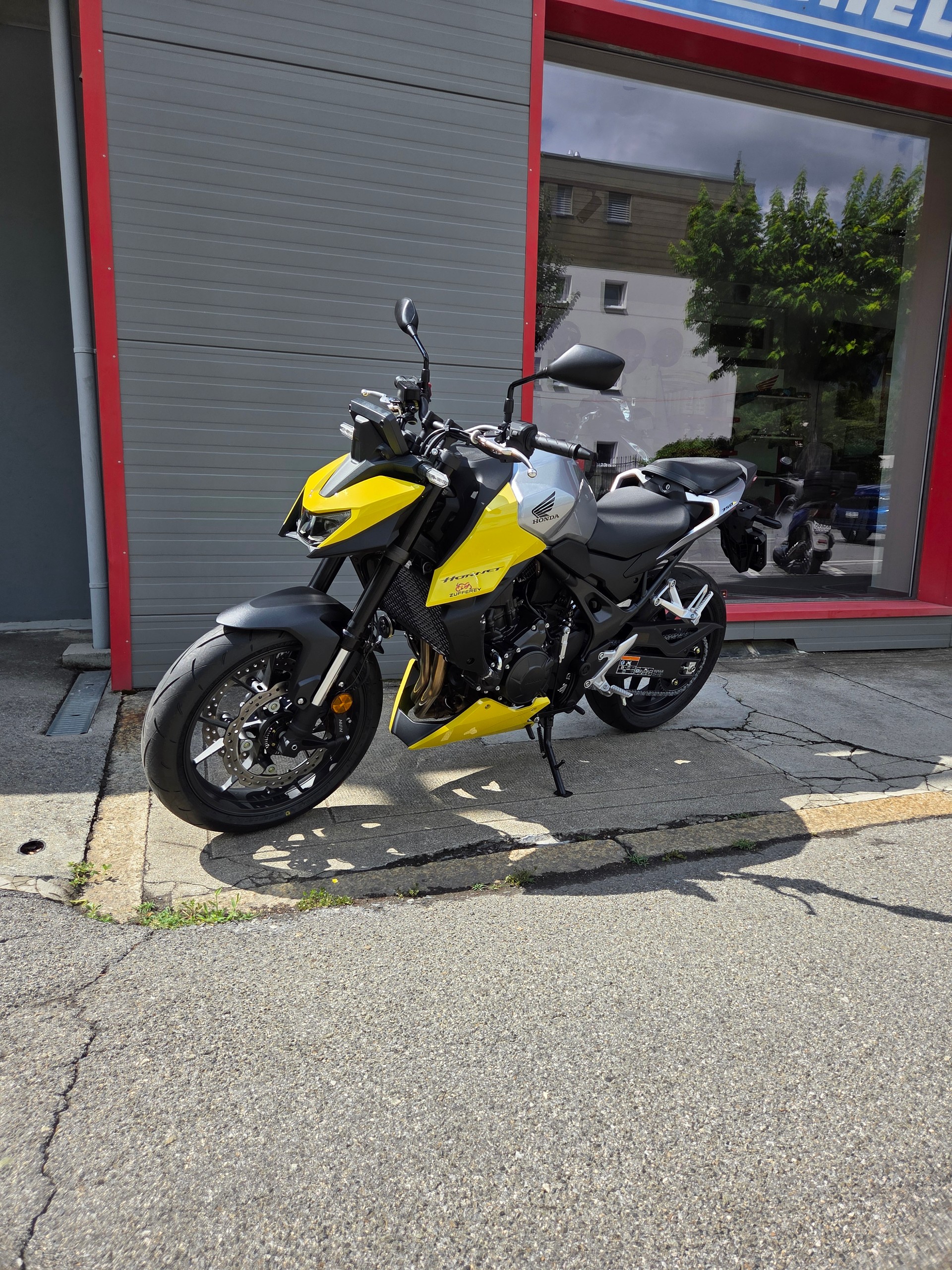 HONDA CB 750 Hornet-image-4