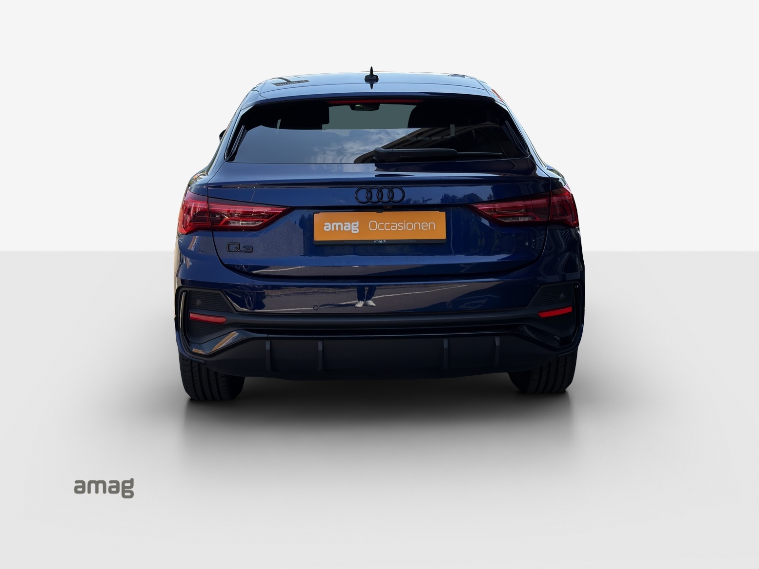 AUDI Q3 Sportback 45 TFSI e S line S-tronic-image-3