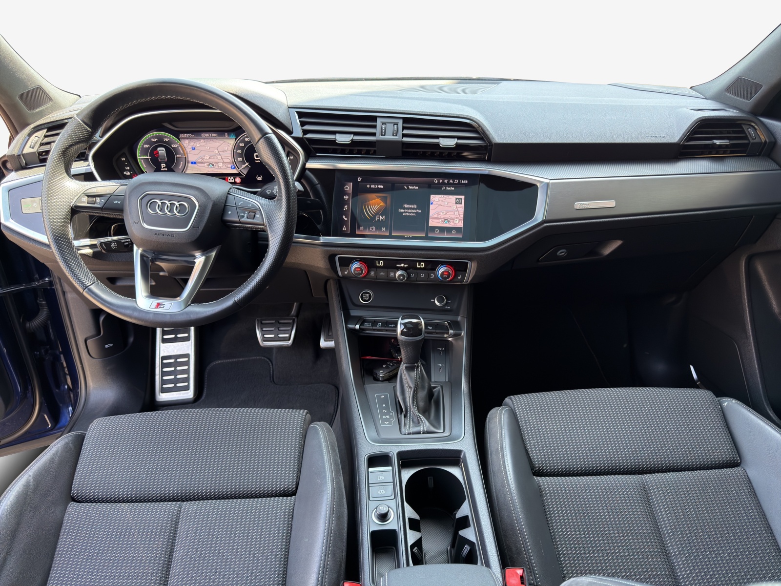 AUDI Q3 Sportback 45 TFSI e S line S-tronic-image-8