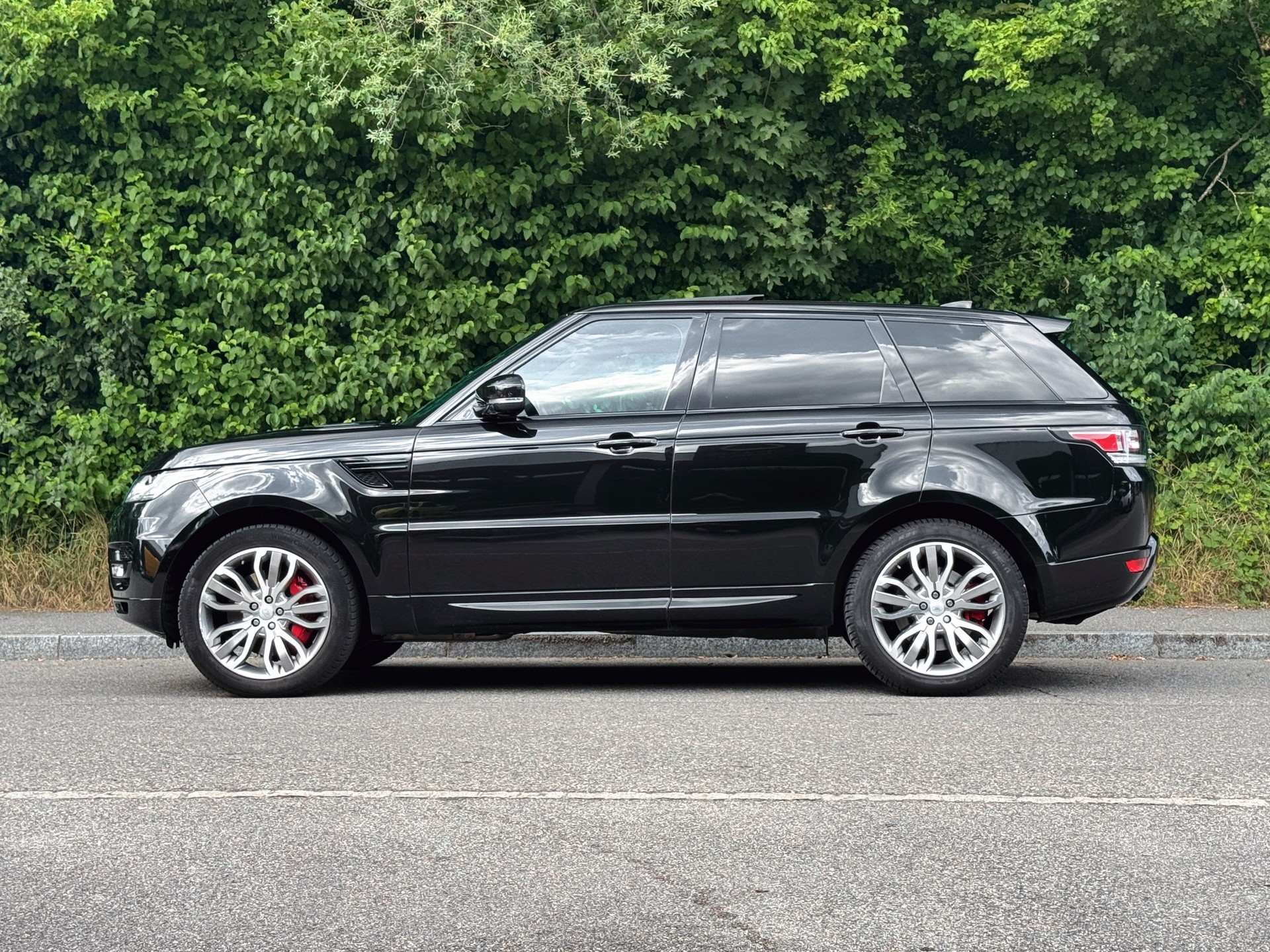LAND ROVER Range Rover Sport 3.0 SDV6 HSE Dynamic Automatic-image-2