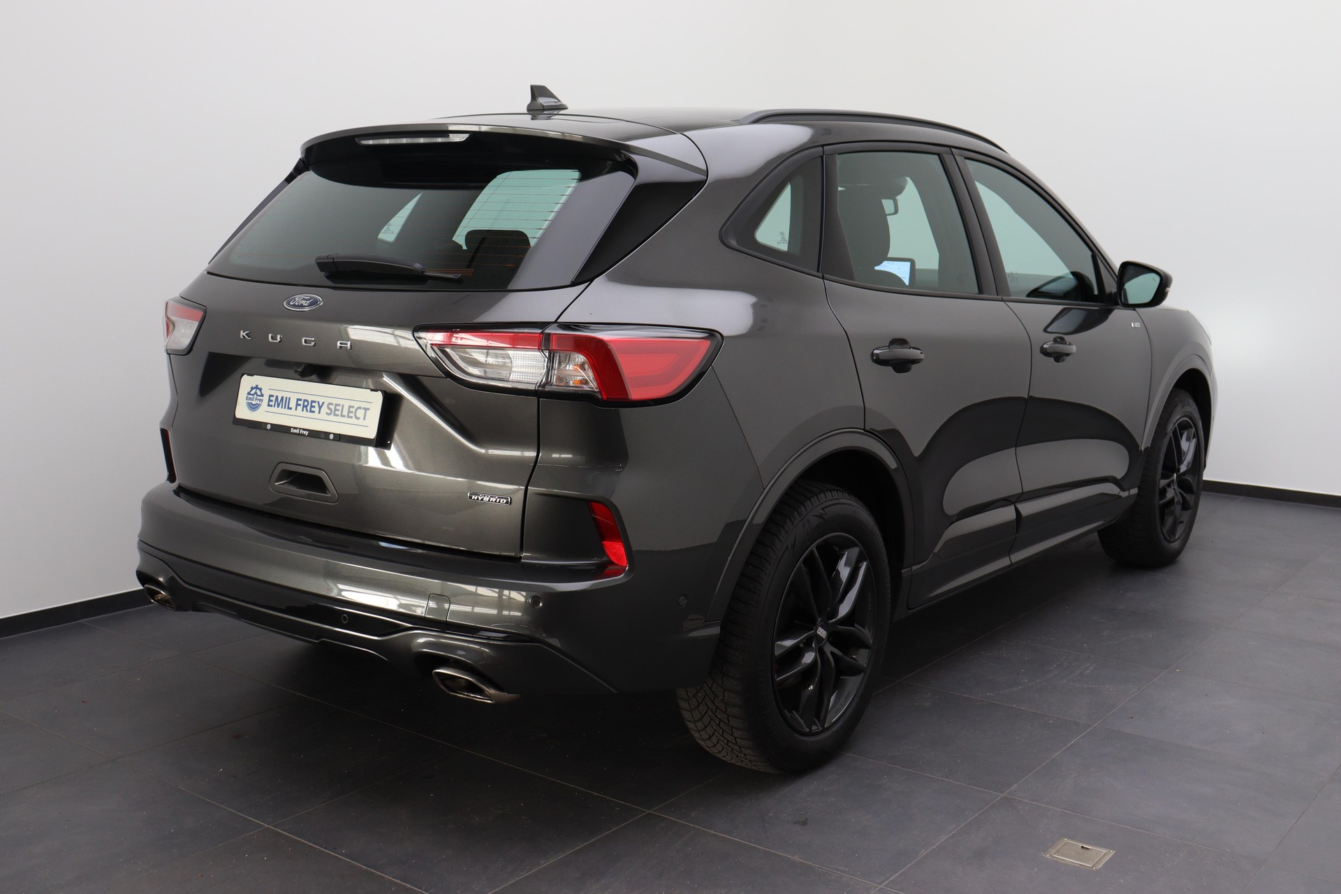 FORD Kuga 2.5 Plug-in Hybrid ST-Line-showroom-element-3