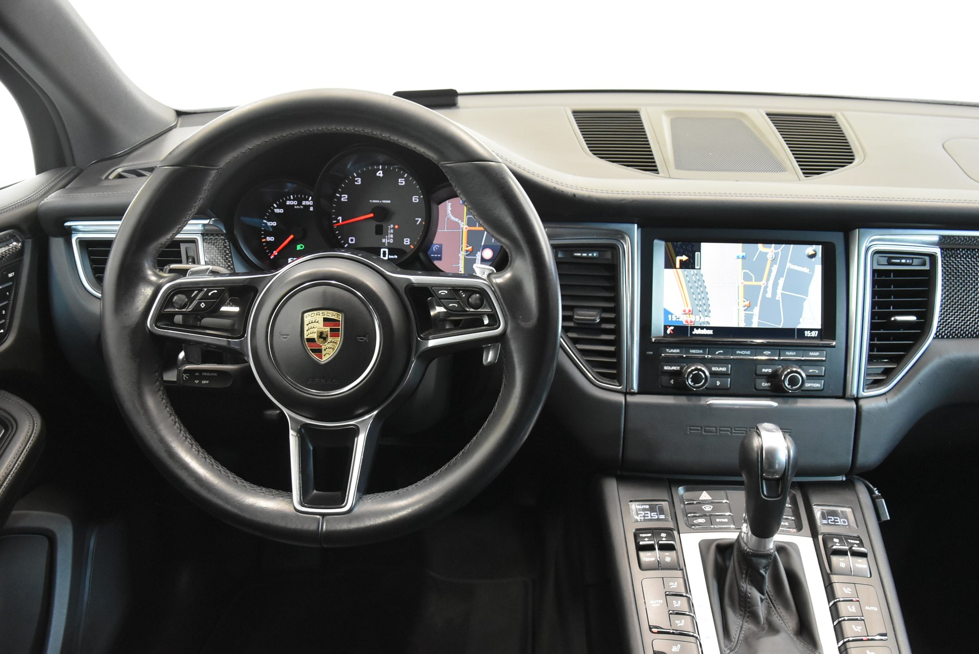 PORSCHE Macan S PDK-image-5