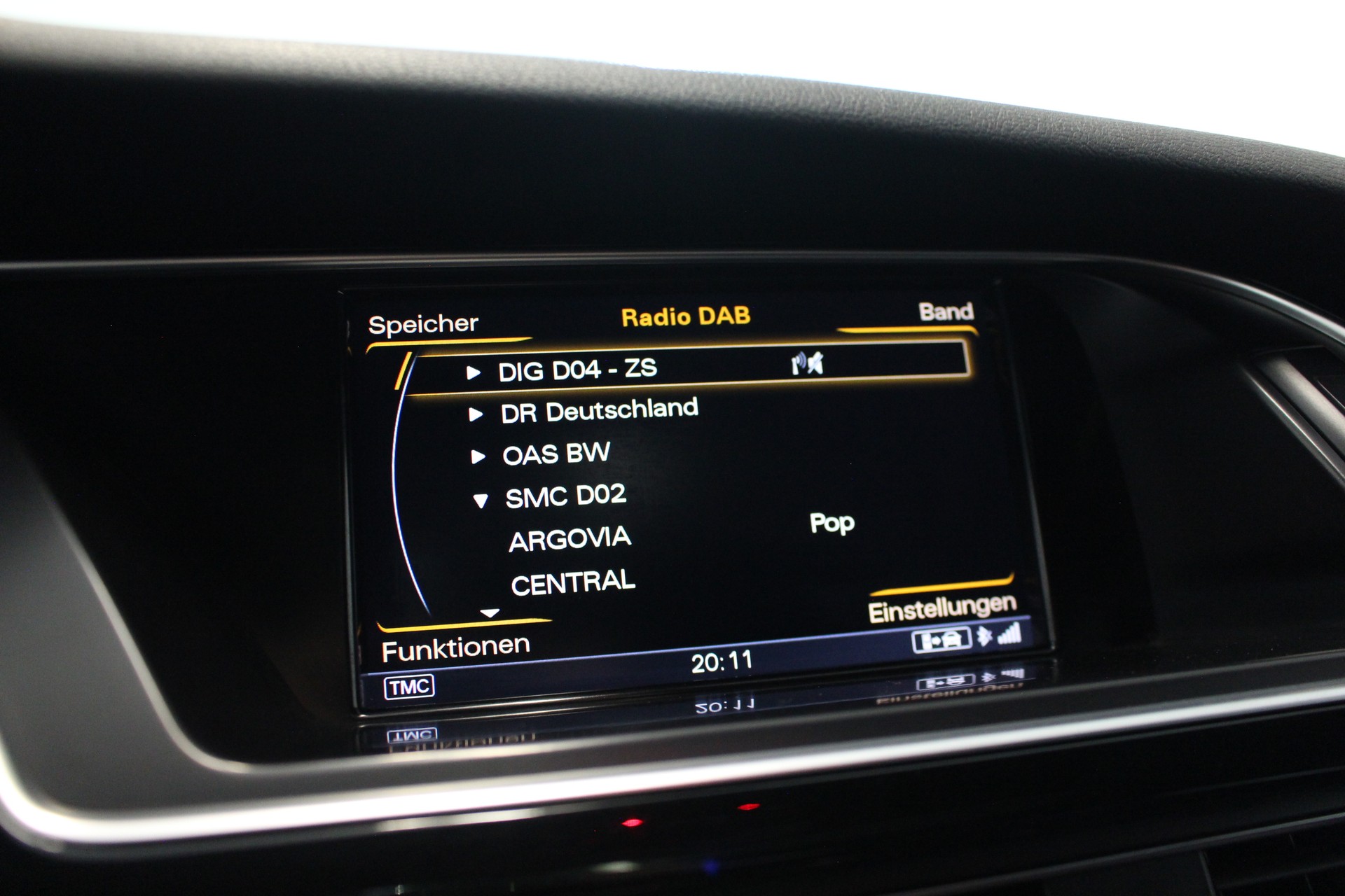 AUDI RS4 Avant 4.2 V8 FSI quattro S-Tronic-image-16